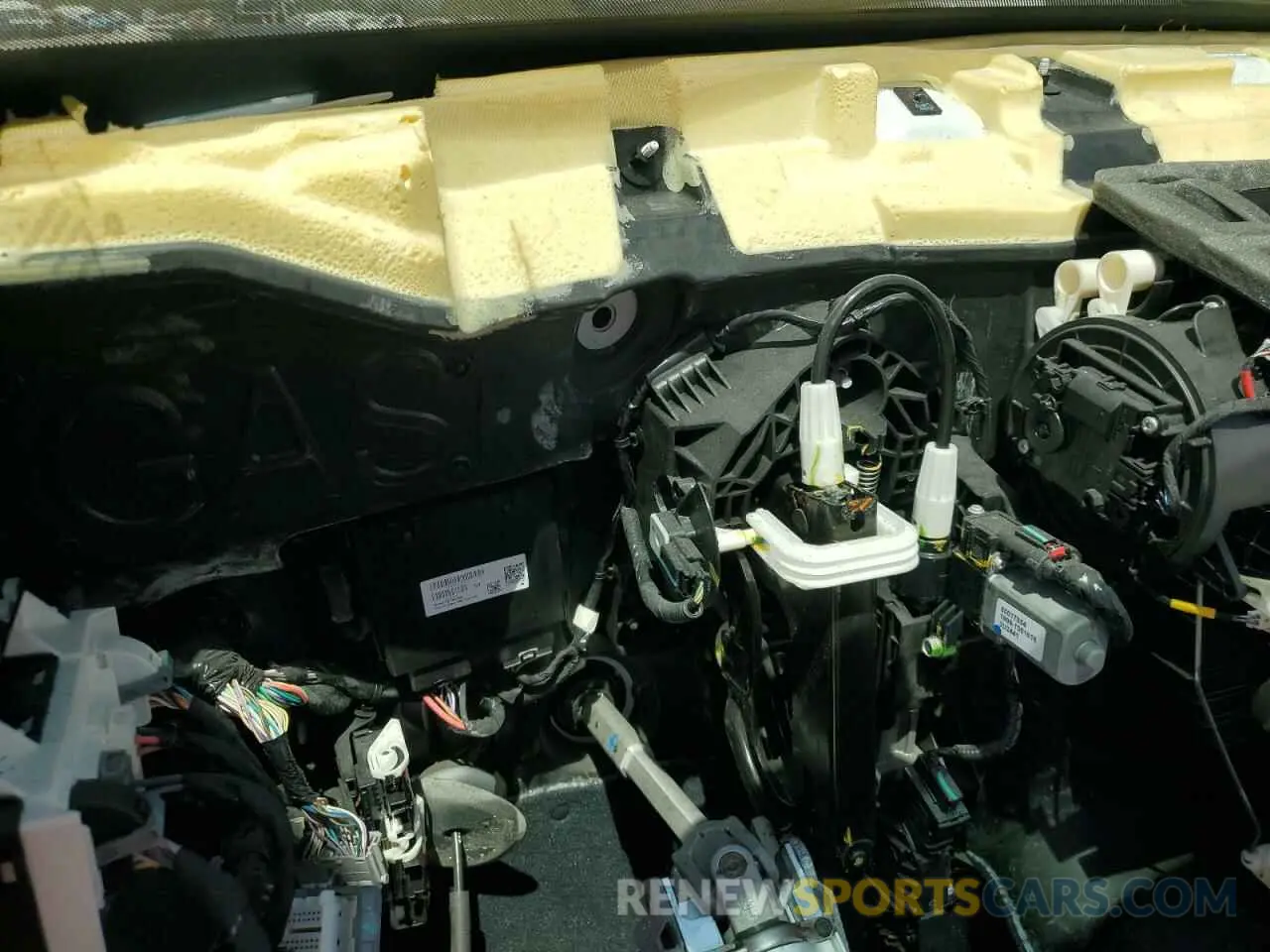 9 Photograph of a damaged car 1C6SRFHT0KN671892 RAM 1500 2019