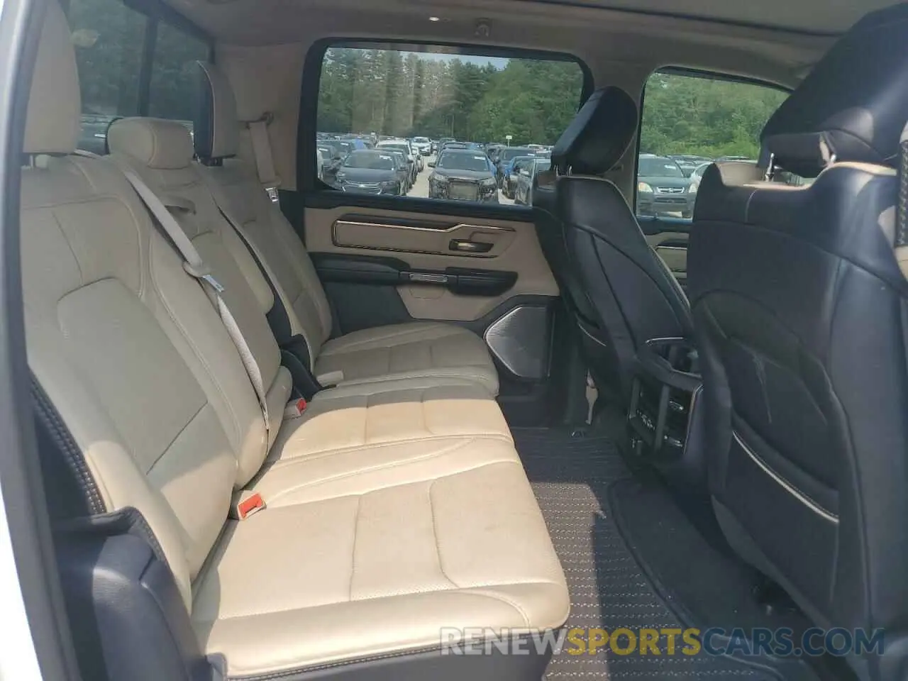 10 Photograph of a damaged car 1C6SRFHT0KN773399 RAM 1500 2019