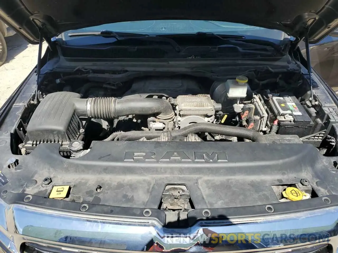 11 Photograph of a damaged car 1C6SRFHT1KN632633 RAM 1500 2019