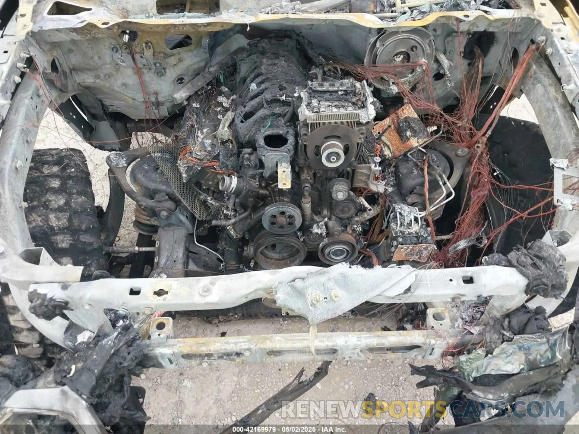 10 Photograph of a damaged car 1C6SRFHT2KN923691 RAM 1500 2019