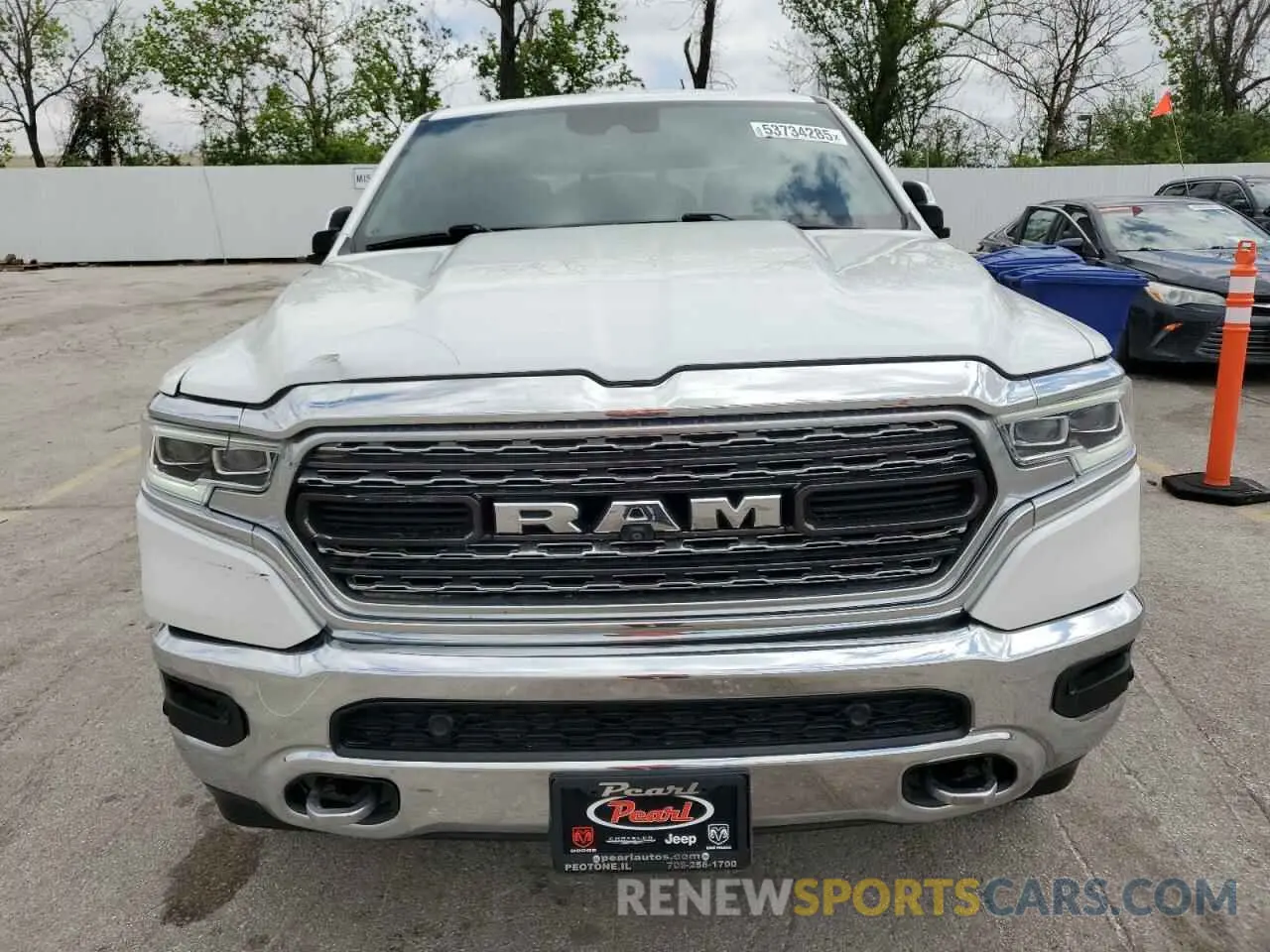 5 Photograph of a damaged car 1C6SRFHT3KN559443 RAM 1500 2019