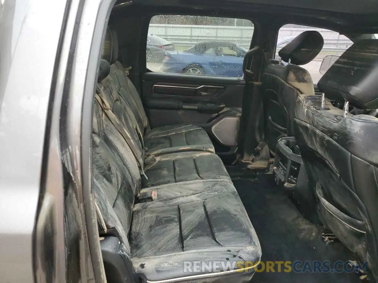 10 Photograph of a damaged car 1C6SRFHT3KN606034 RAM 1500 2019