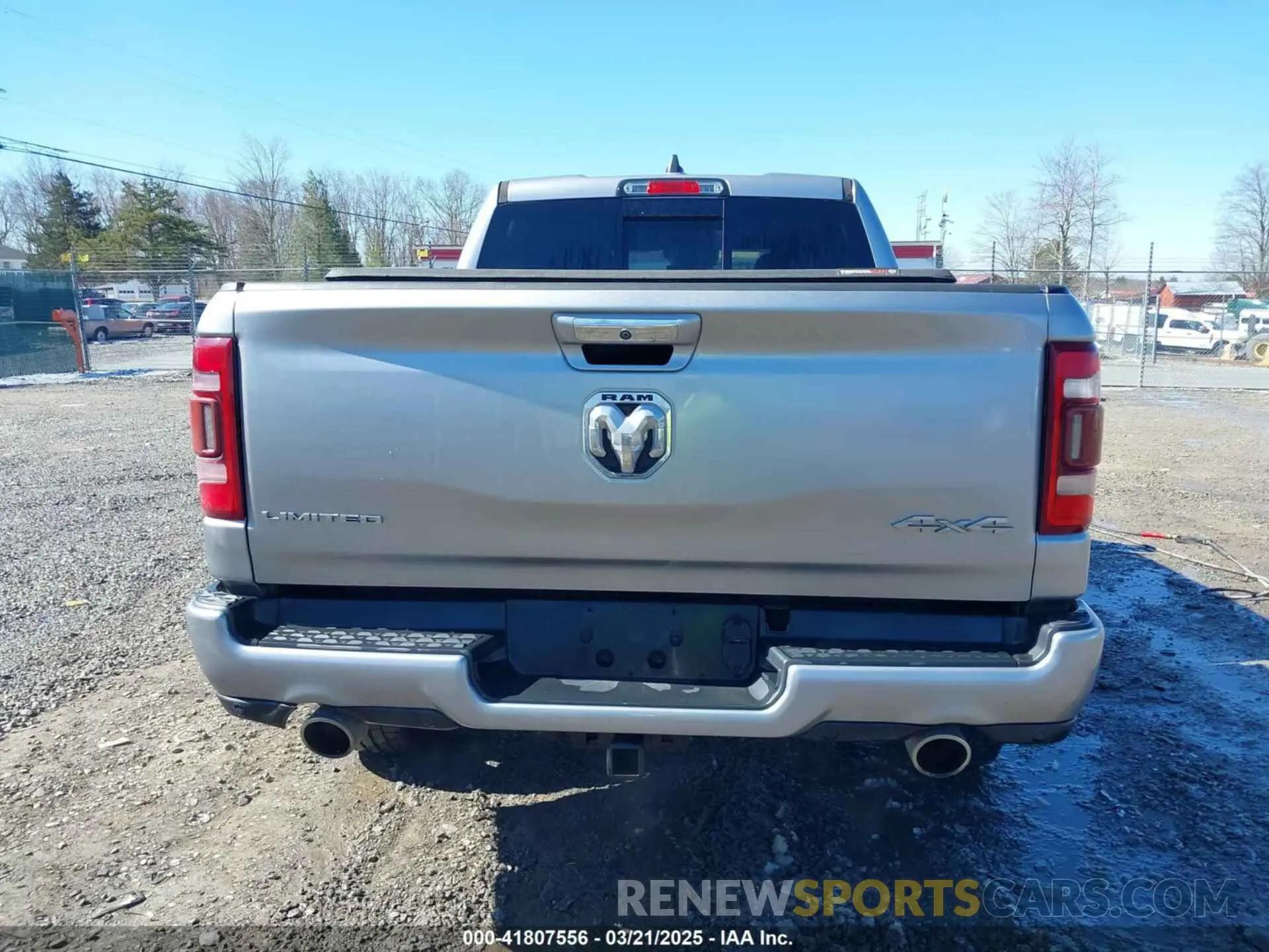 16 Photograph of a damaged car 1C6SRFHT3KN755009 RAM 1500 2019