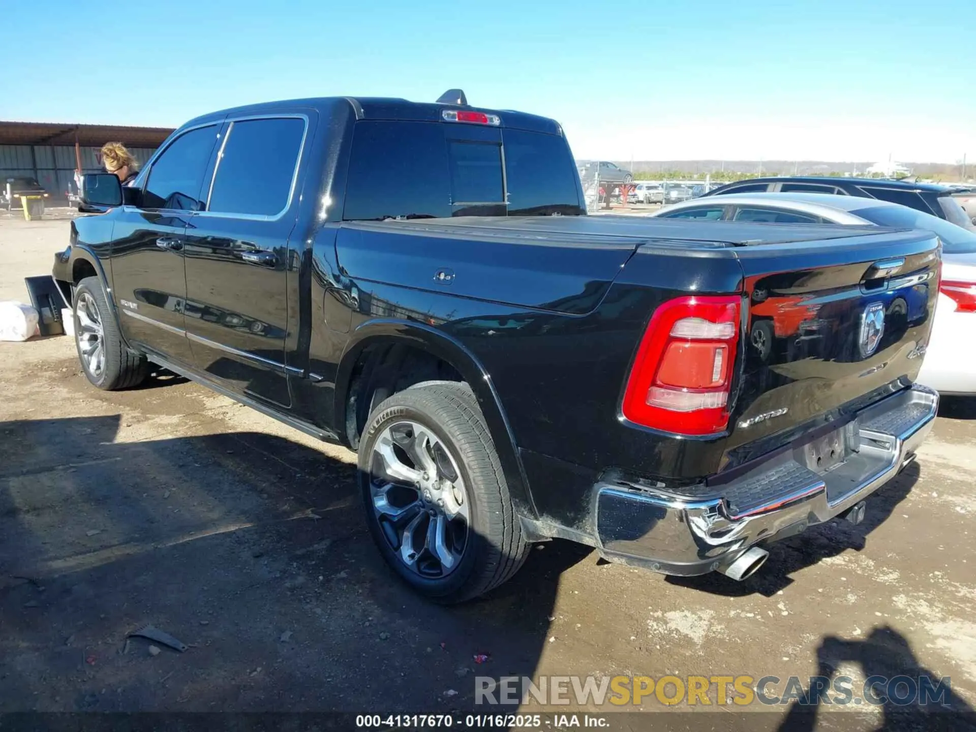 3 Photograph of a damaged car 1C6SRFHT3KN781626 RAM 1500 2019