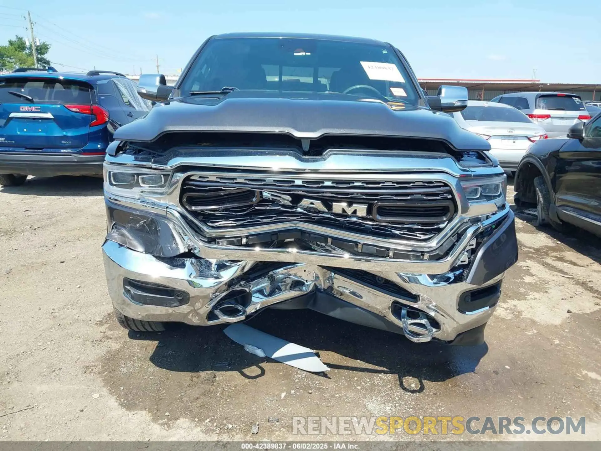 6 Photograph of a damaged car 1C6SRFHT4KN552775 RAM 1500 2019