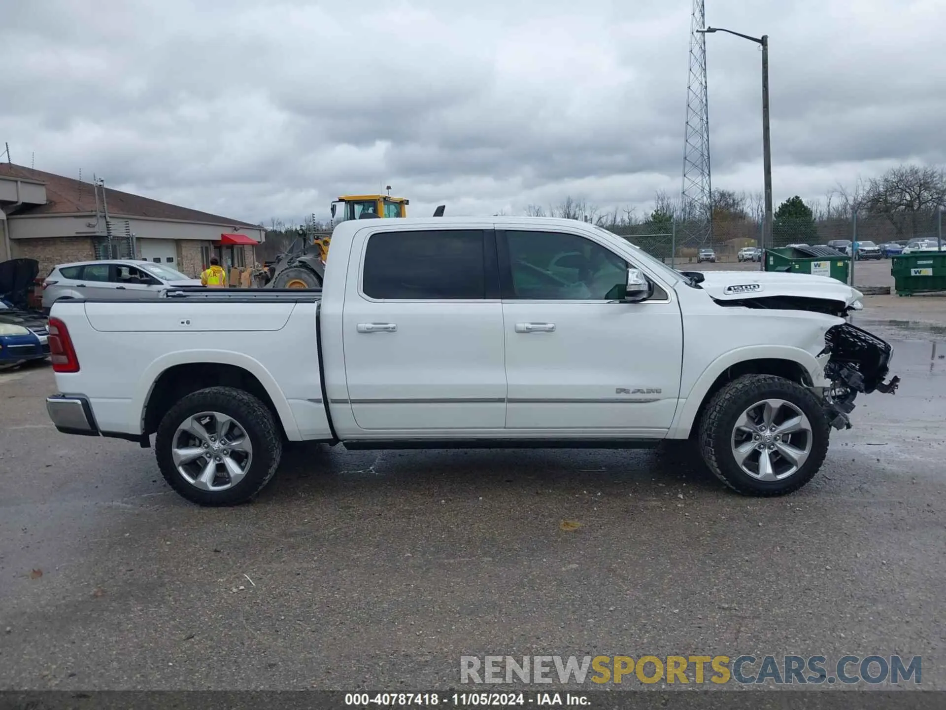 14 Photograph of a damaged car 1C6SRFHT5KN670477 RAM 1500 2019