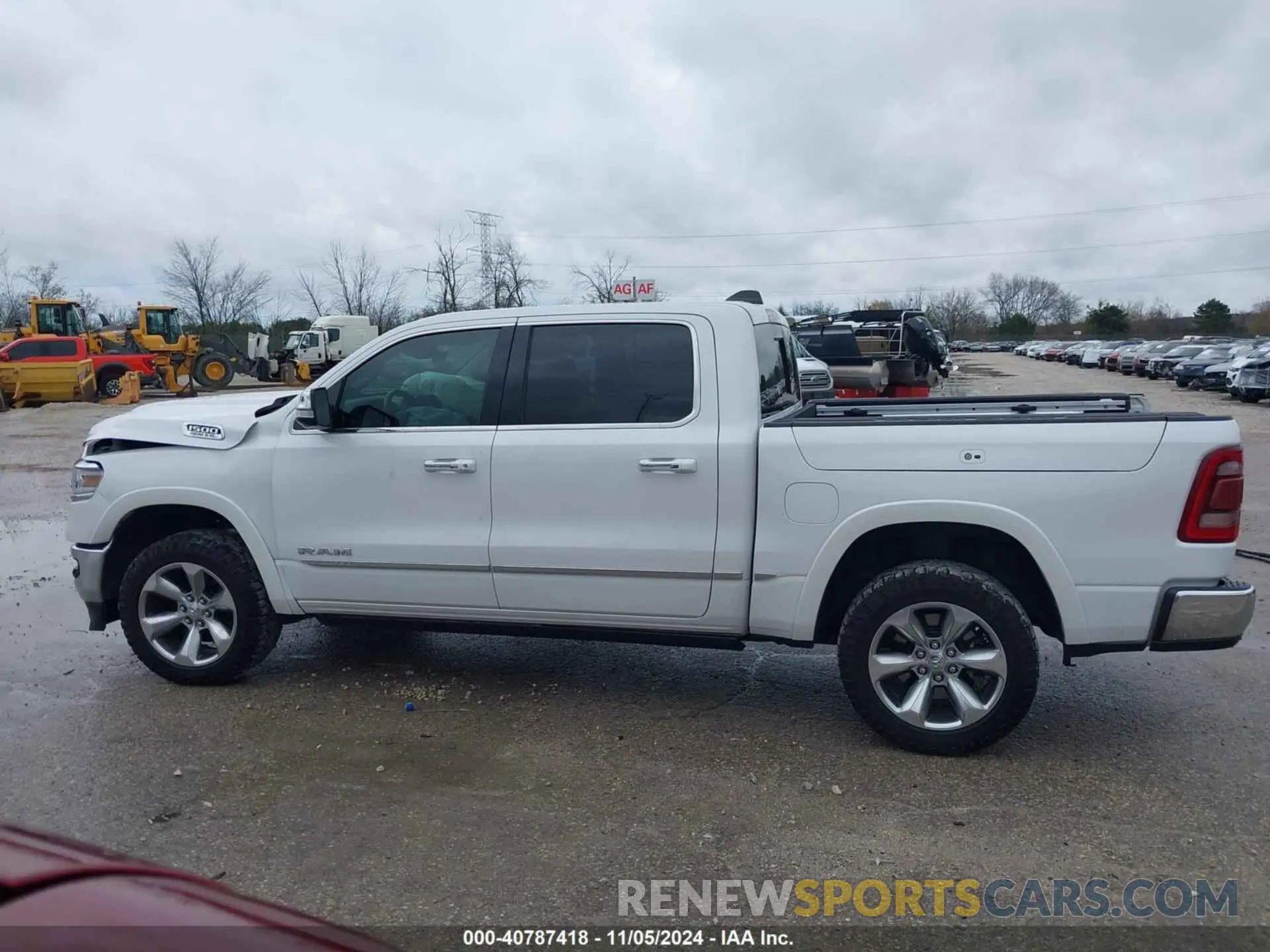 15 Photograph of a damaged car 1C6SRFHT5KN670477 RAM 1500 2019