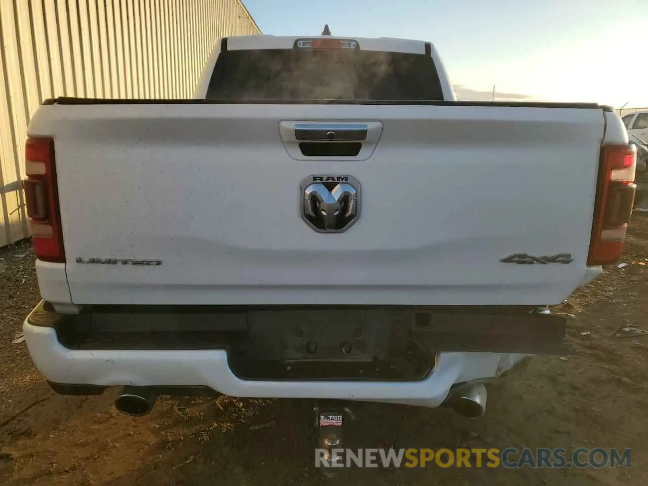6 Photograph of a damaged car 1C6SRFHT5KN692740 RAM 1500 2019