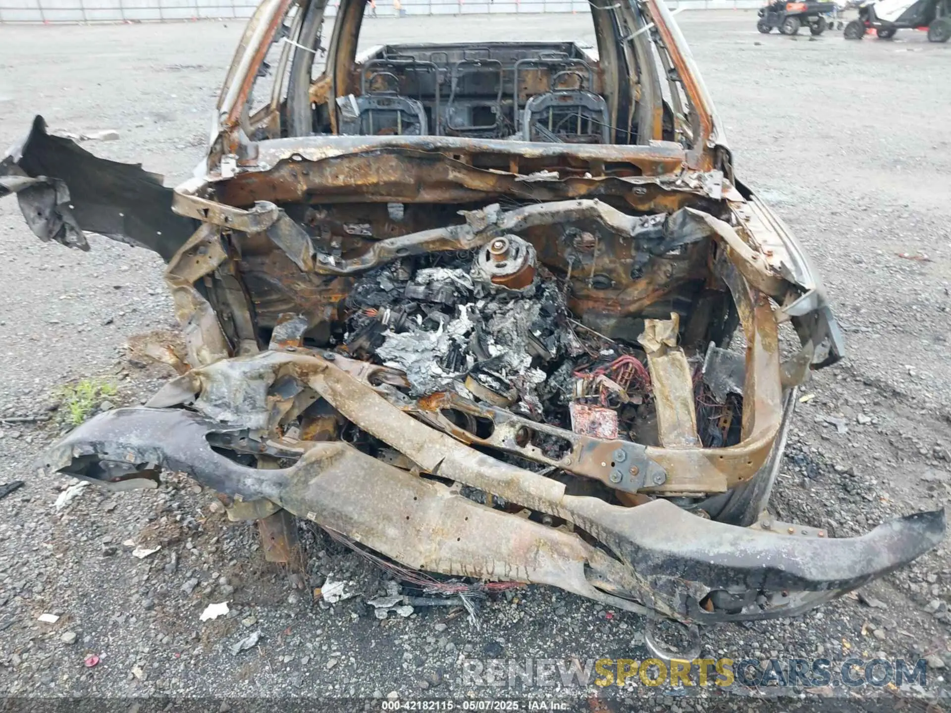 10 Photograph of a damaged car 1C6SRFHT6KN594249 RAM 1500 2019