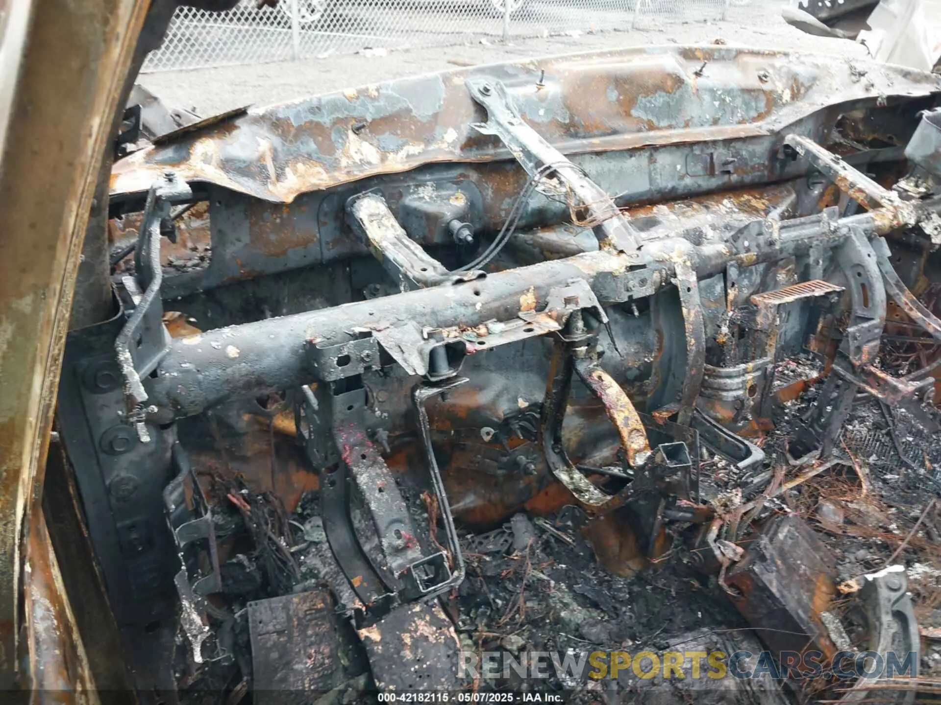 7 Photograph of a damaged car 1C6SRFHT6KN594249 RAM 1500 2019