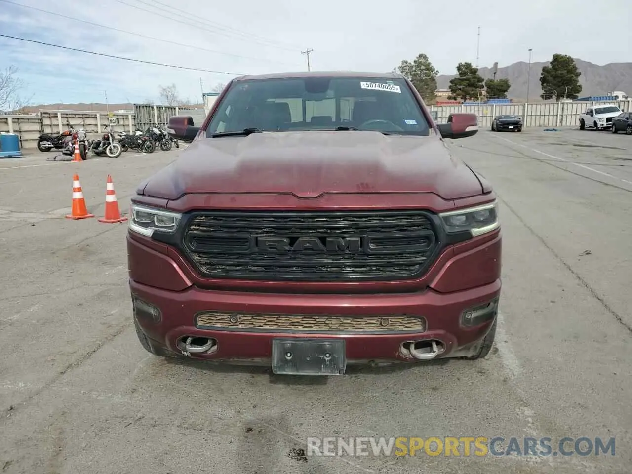 5 Photograph of a damaged car 1C6SRFHT6KN802033 RAM 1500 2019