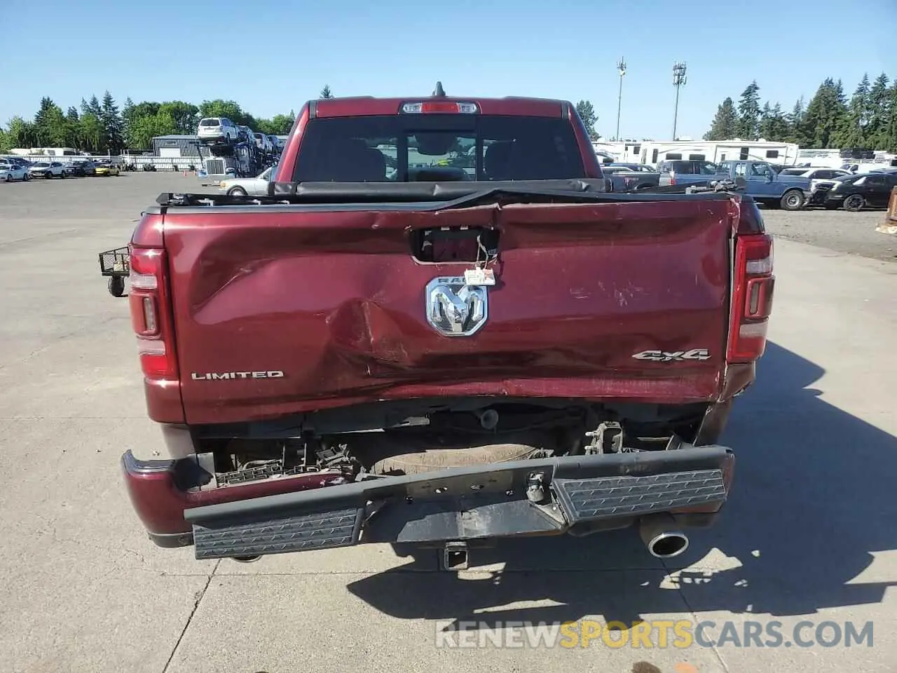 6 Photograph of a damaged car 1C6SRFHT7KN572745 RAM 1500 2019