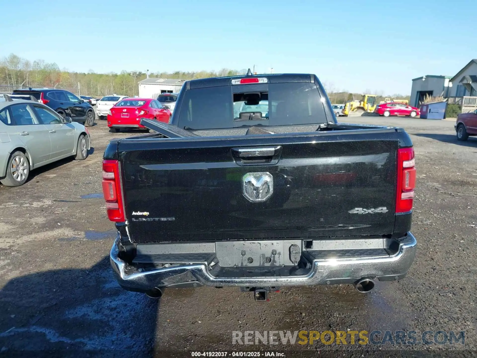 16 Photograph of a damaged car 1C6SRFHT7KN693081 RAM 1500 2019