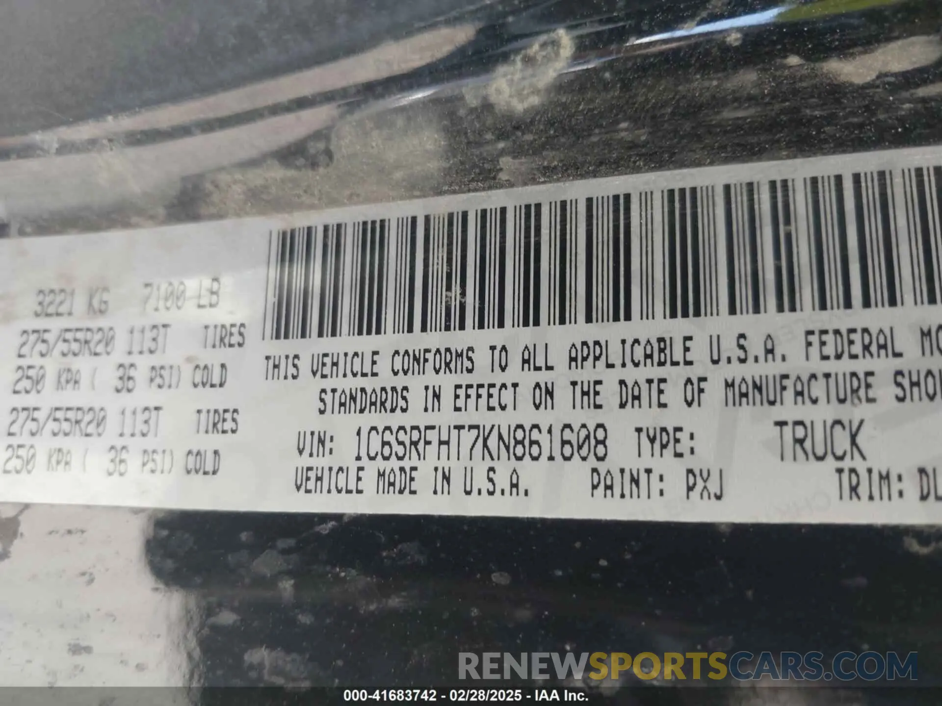 9 Photograph of a damaged car 1C6SRFHT7KN861608 RAM 1500 2019