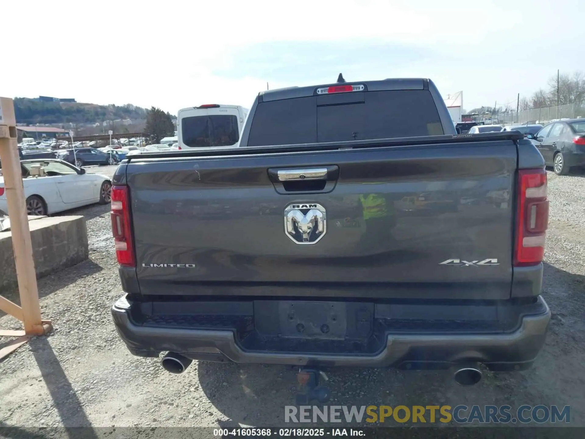 16 Photograph of a damaged car 1C6SRFHT8KN549846 RAM 1500 2019