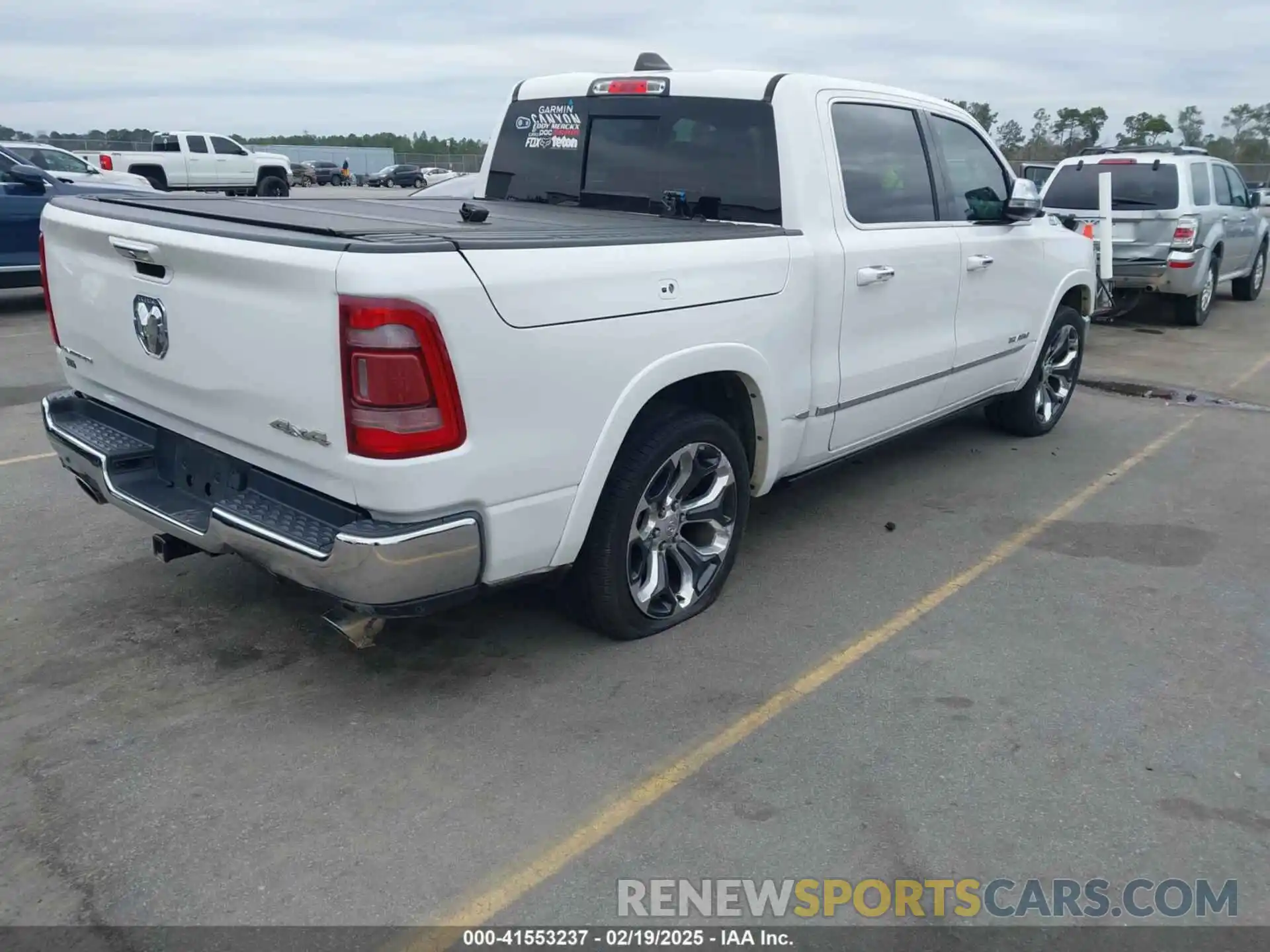 4 Photograph of a damaged car 1C6SRFHT8KN690688 RAM 1500 2019