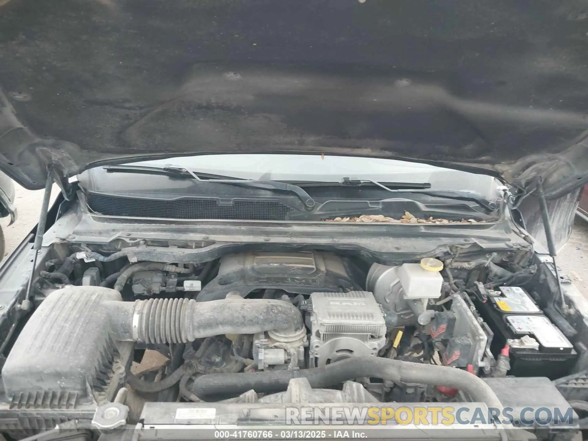 10 Photograph of a damaged car 1C6SRFHT9KN594990 RAM 1500 2019
