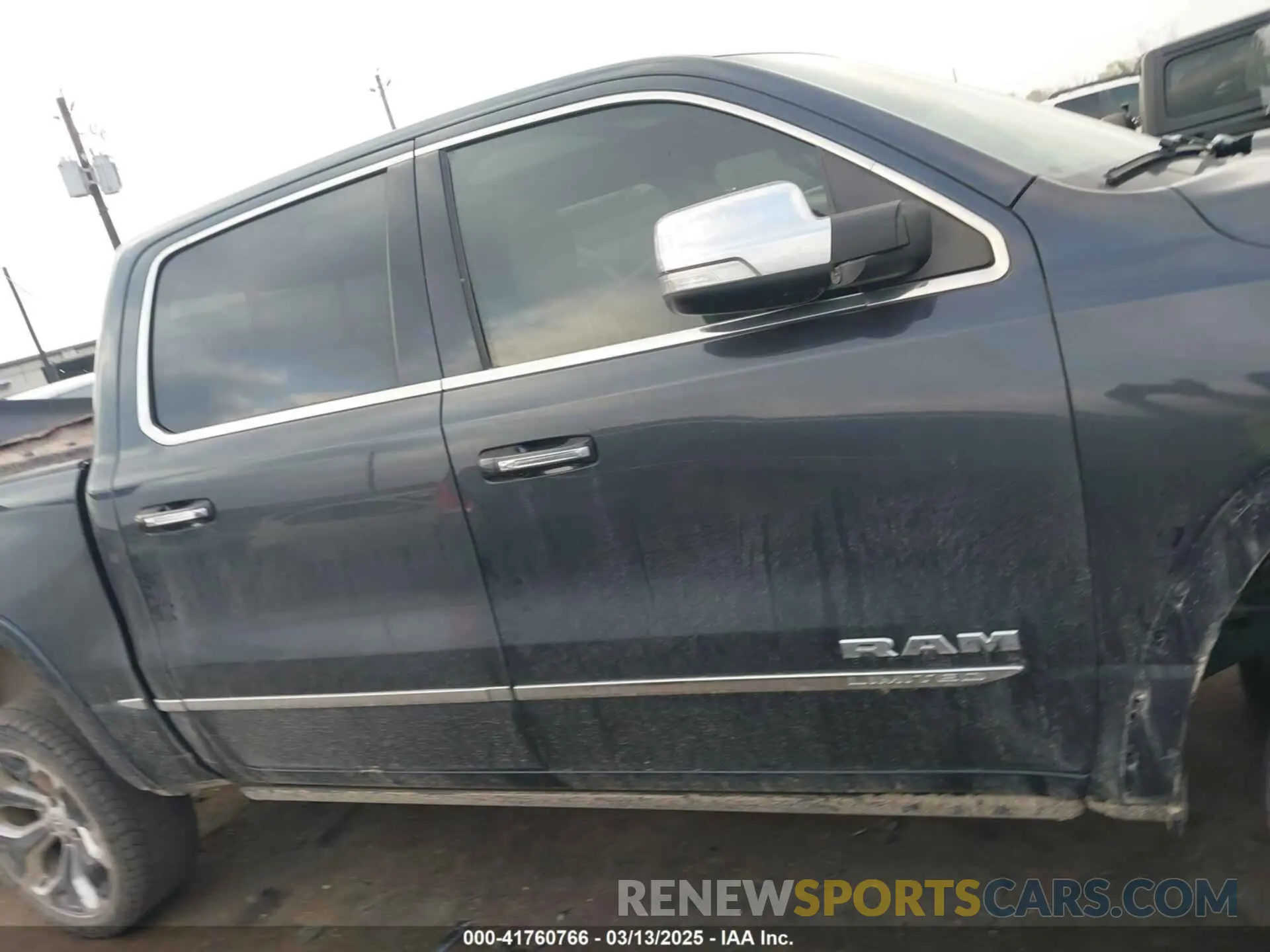 14 Photograph of a damaged car 1C6SRFHT9KN594990 RAM 1500 2019