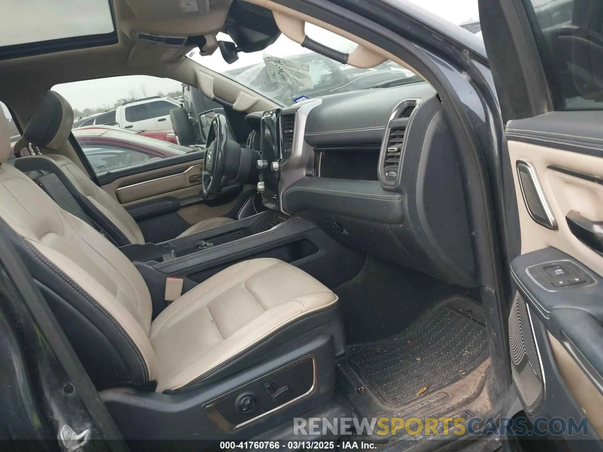 5 Photograph of a damaged car 1C6SRFHT9KN594990 RAM 1500 2019