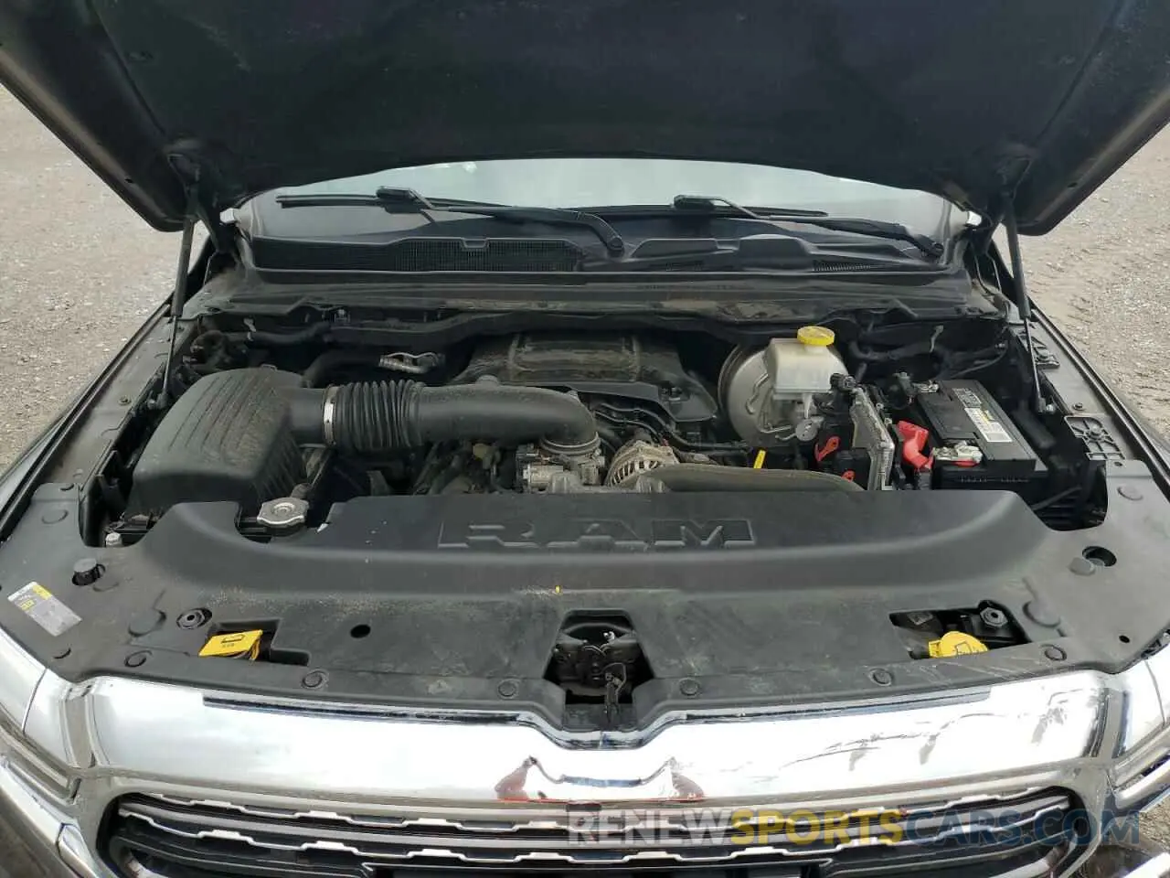 11 Photograph of a damaged car 1C6SRFHT9KN692739 RAM 1500 2019