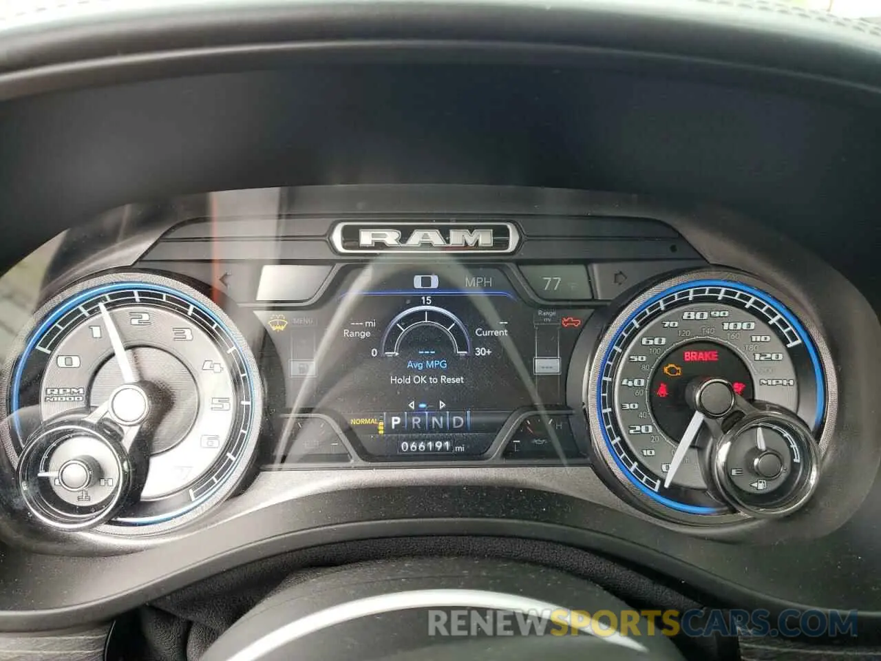 9 Photograph of a damaged car 1C6SRFHT9KN692739 RAM 1500 2019