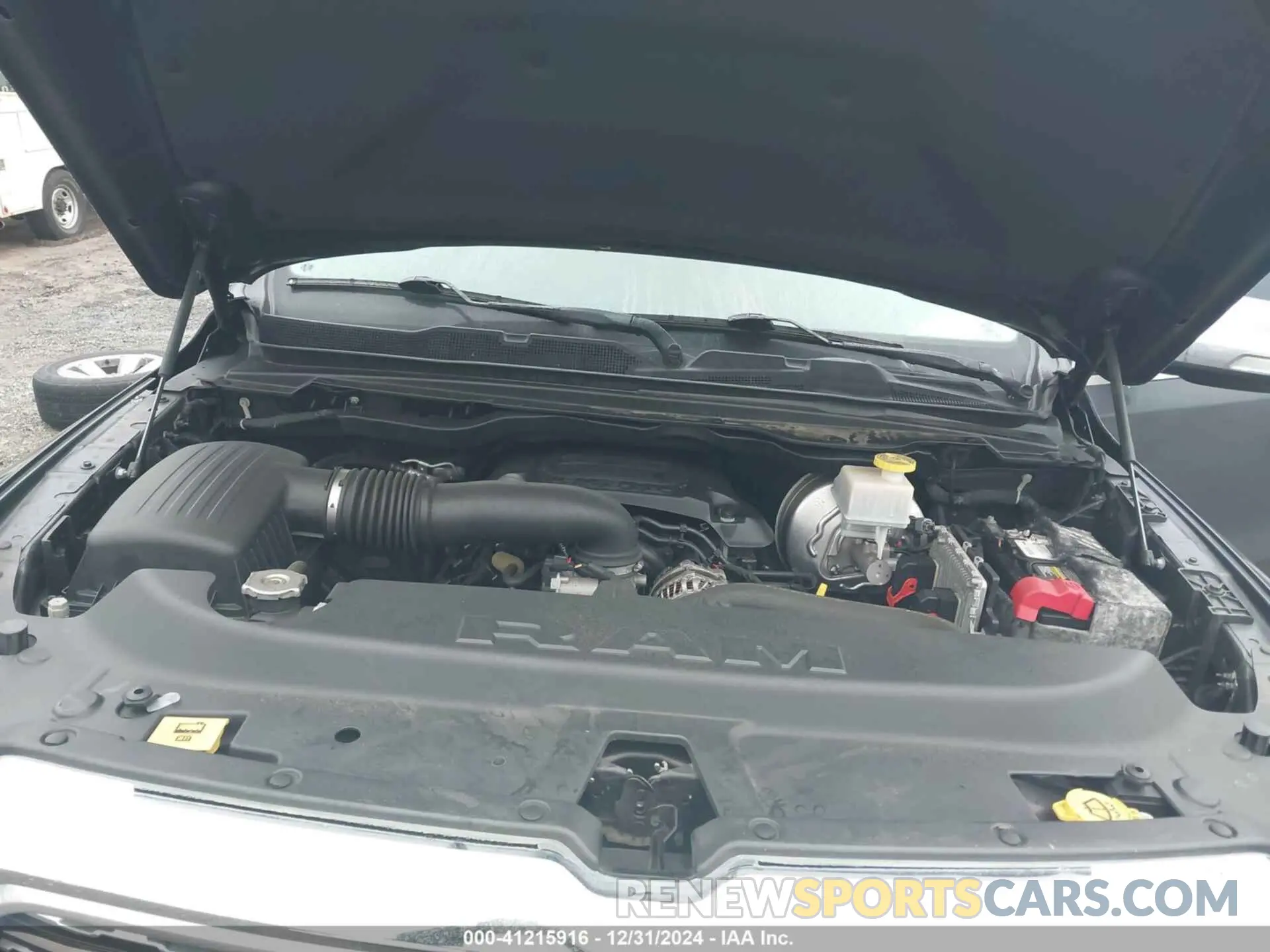 10 Photograph of a damaged car 1C6SRFHT9KN716599 RAM 1500 2019