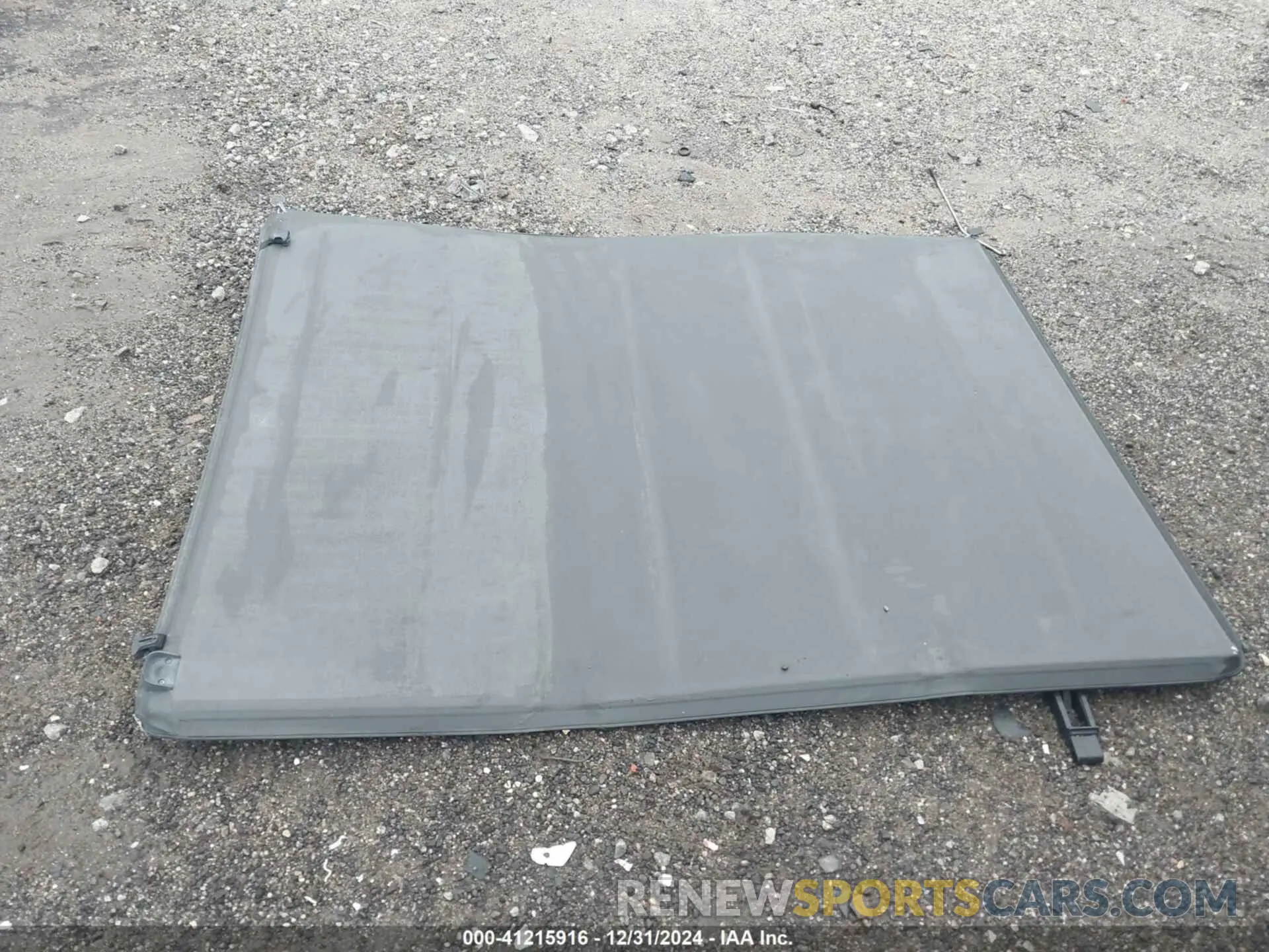 11 Photograph of a damaged car 1C6SRFHT9KN716599 RAM 1500 2019