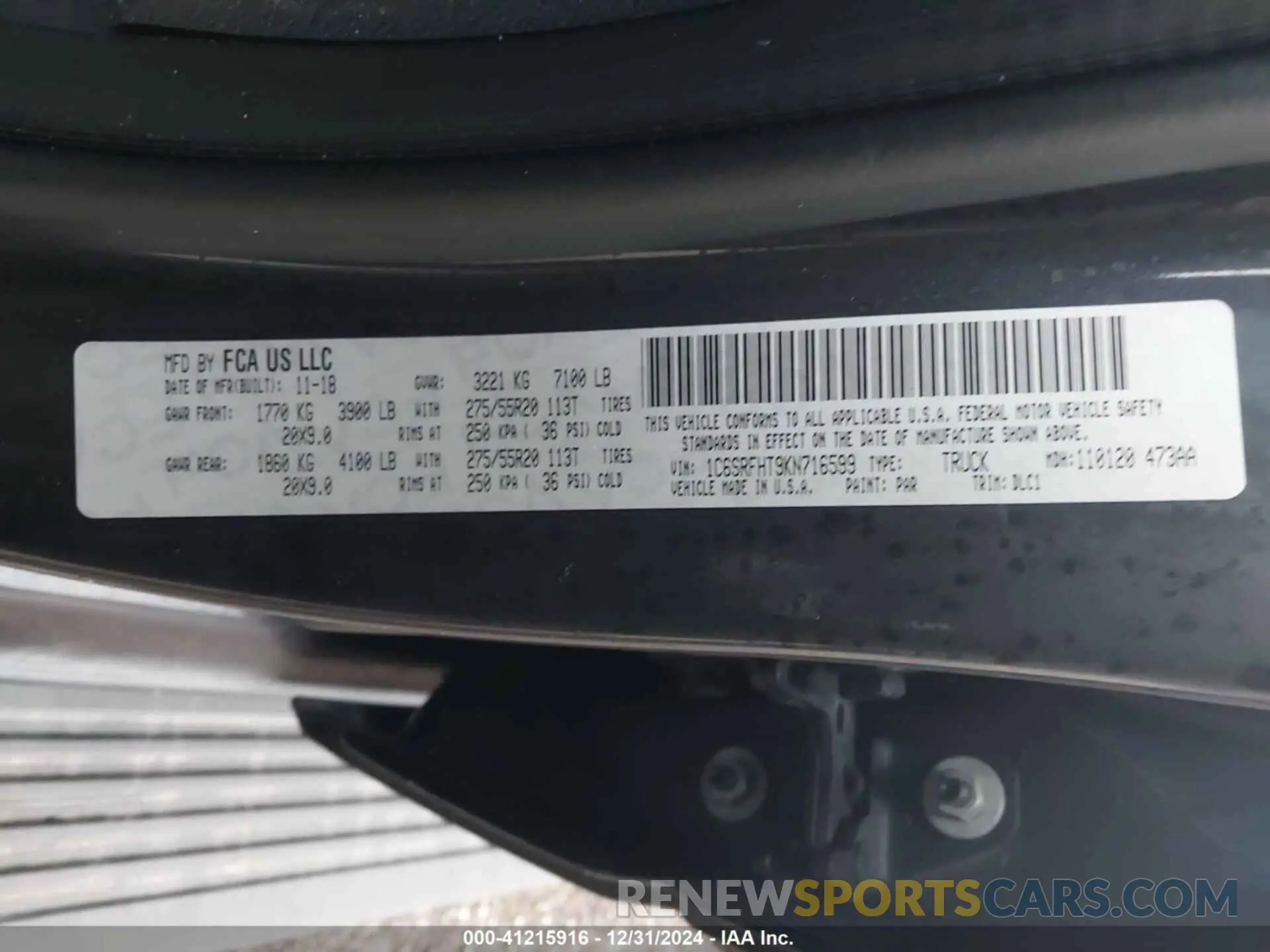 9 Photograph of a damaged car 1C6SRFHT9KN716599 RAM 1500 2019