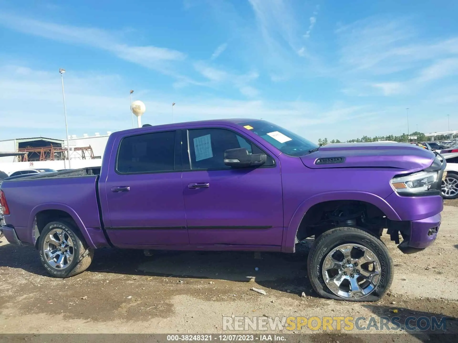 13 Photograph of a damaged car 1C6SRFHT9KN826536 RAM 1500 2019