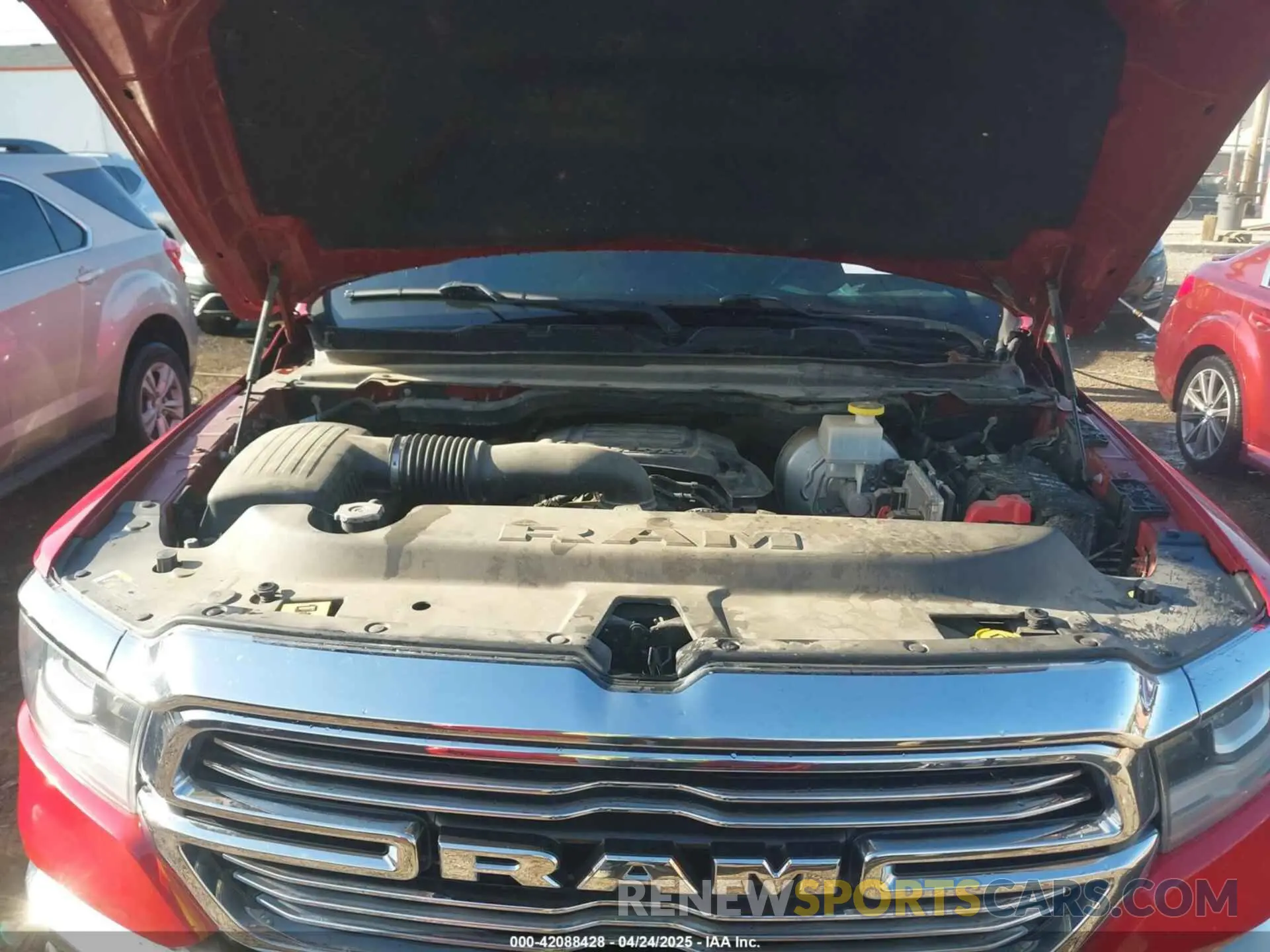 10 Photograph of a damaged car 1C6SRFJT0KN521694 RAM 1500 2019