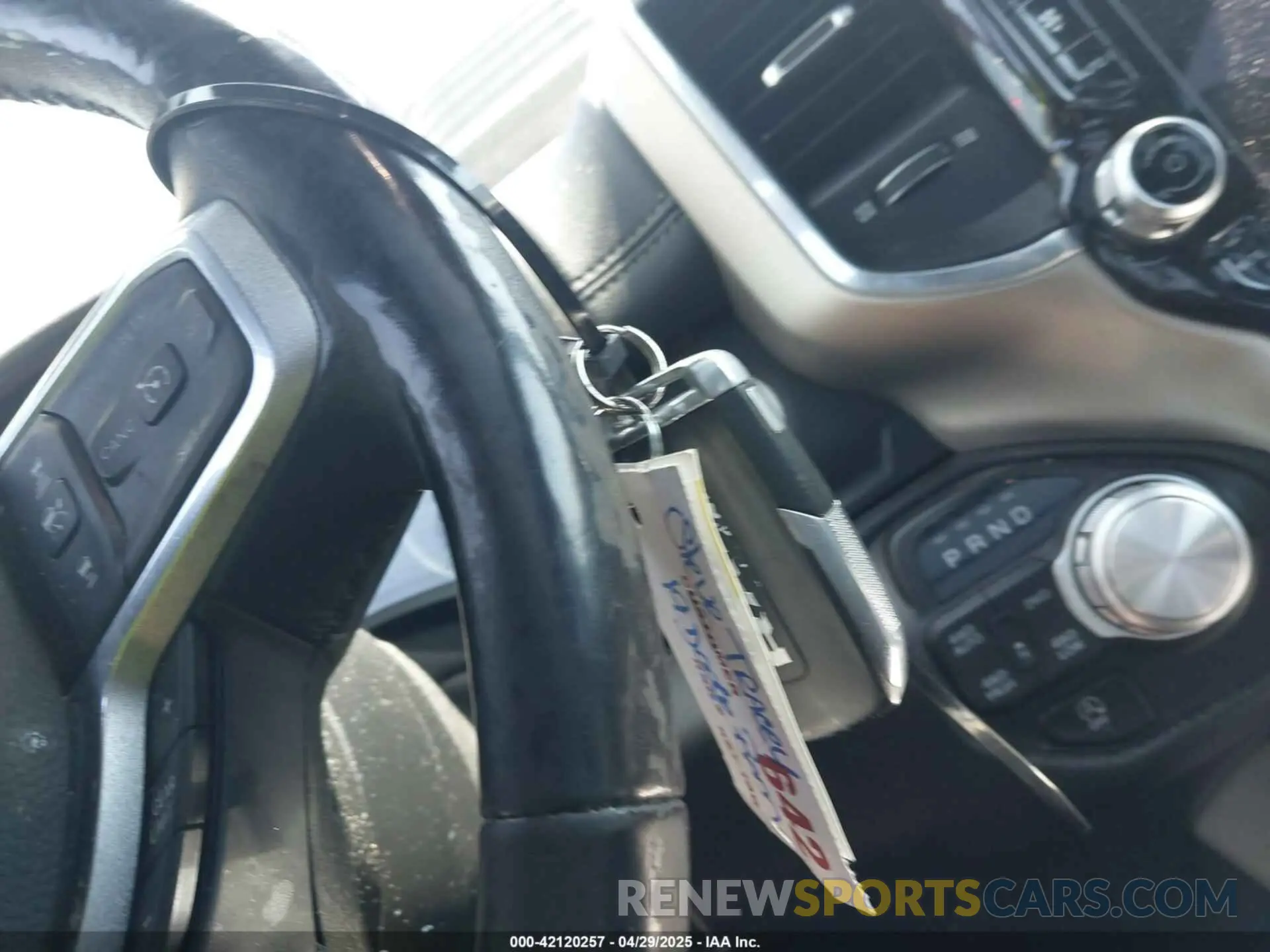 11 Photograph of a damaged car 1C6SRFJT0KN612643 RAM 1500 2019
