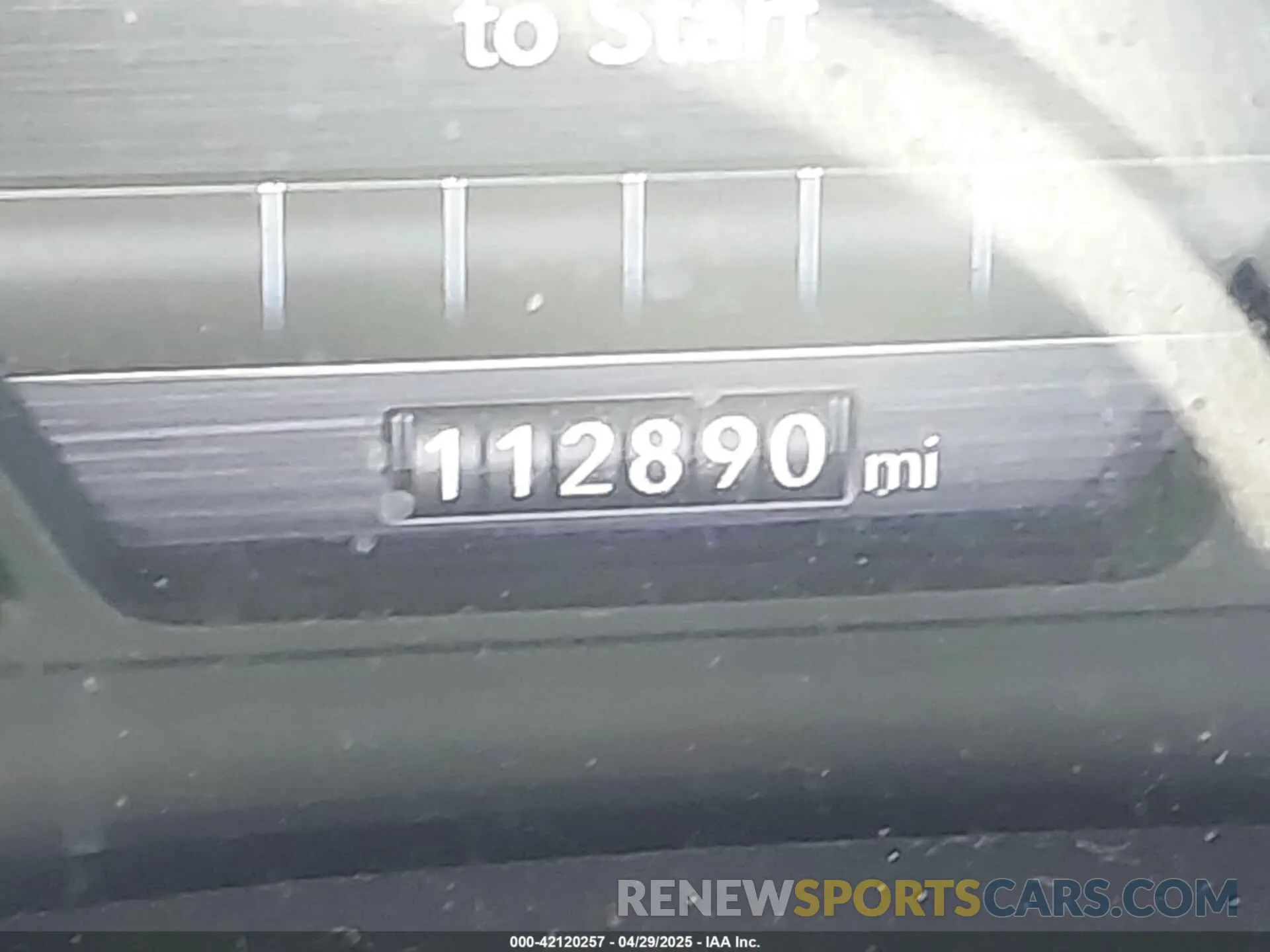 7 Photograph of a damaged car 1C6SRFJT0KN612643 RAM 1500 2019
