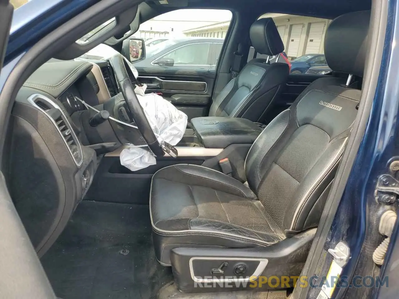 7 Photograph of a damaged car 1C6SRFJT0KN907693 RAM 1500 2019