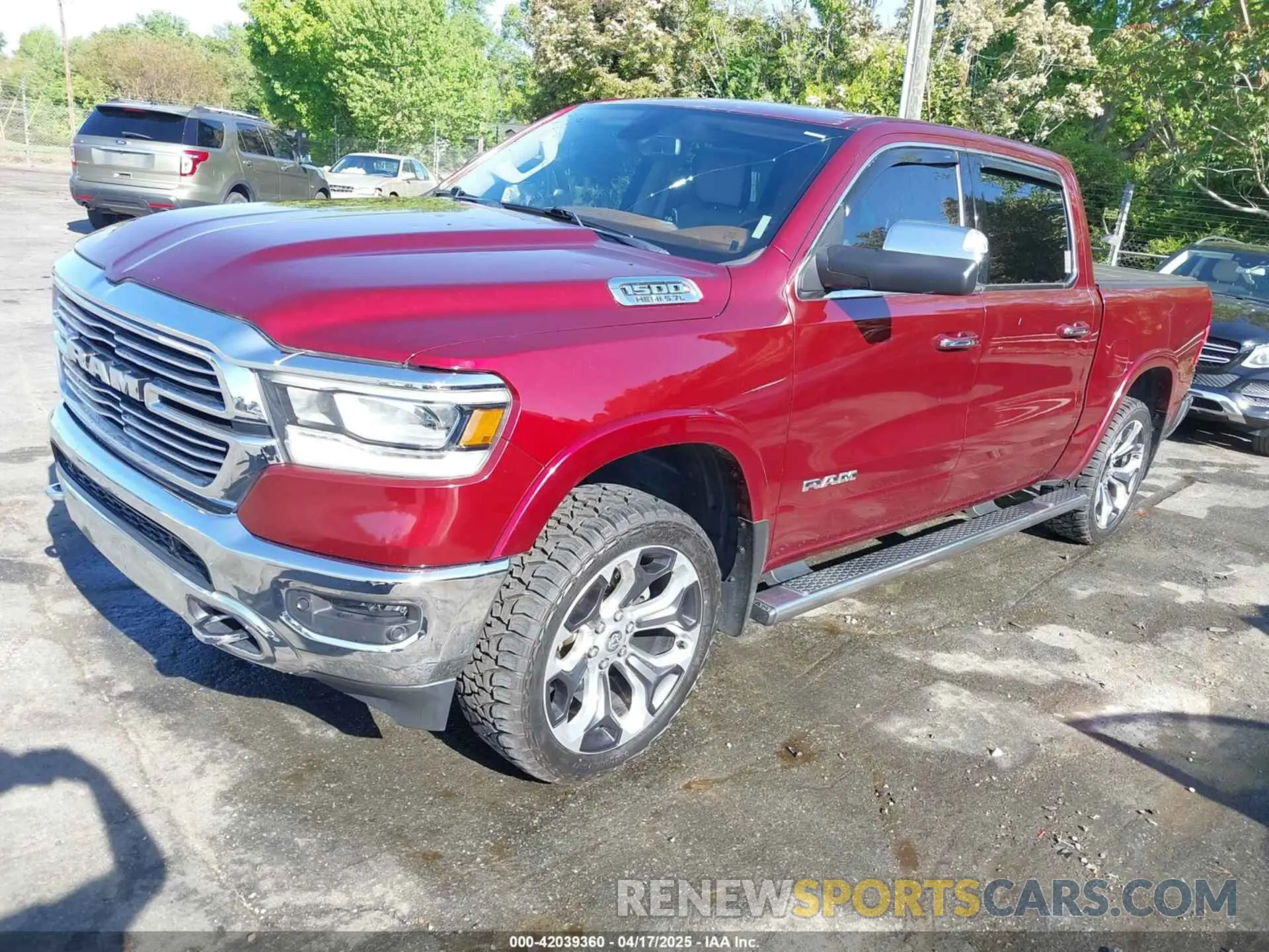 2 Photograph of a damaged car 1C6SRFJT0KN913851 RAM 1500 2019