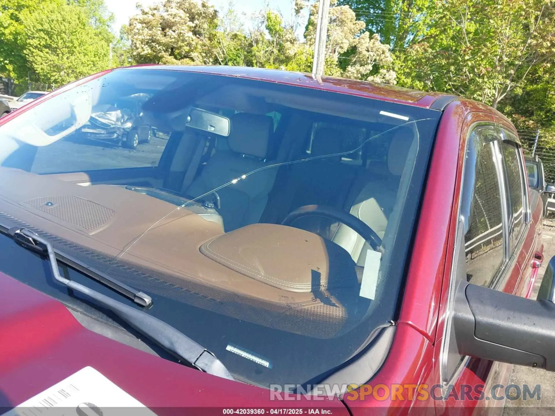 6 Photograph of a damaged car 1C6SRFJT0KN913851 RAM 1500 2019