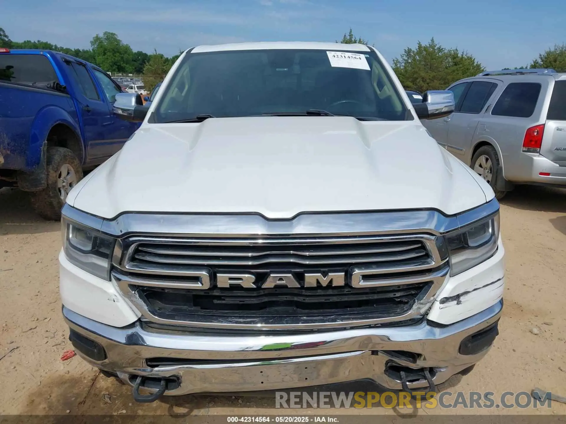 12 Photograph of a damaged car 1C6SRFJT0KN924638 RAM 1500 2019