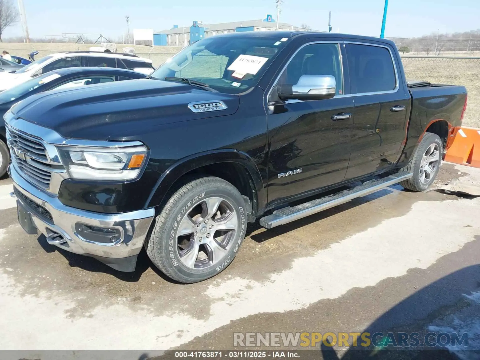 2 Photograph of a damaged car 1C6SRFJT1KN611808 RAM 1500 2019