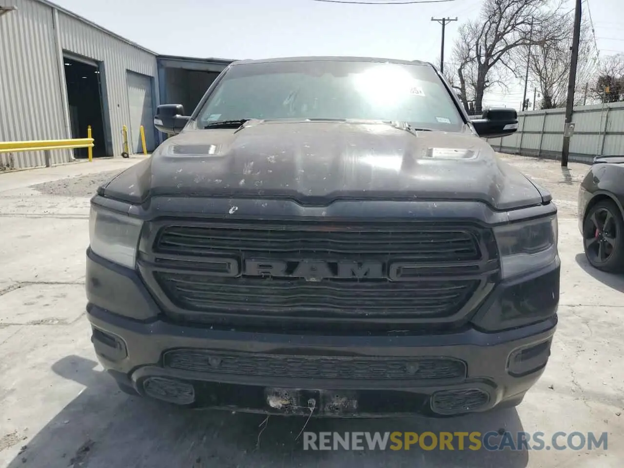 5 Photograph of a damaged car 1C6SRFJT1KN632903 RAM 1500 2019