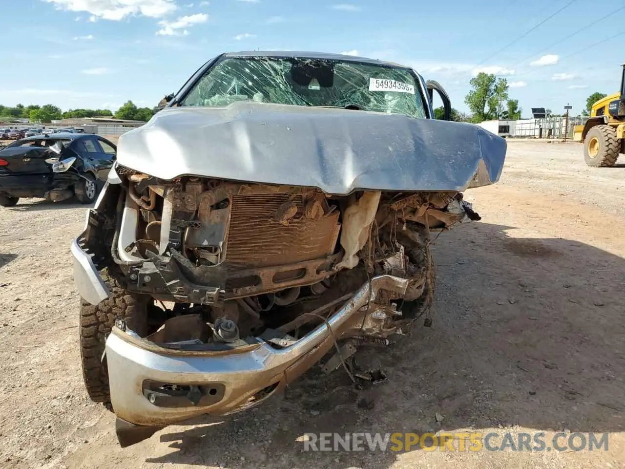 5 Photograph of a damaged car 1C6SRFJT1KN686363 RAM 1500 2019