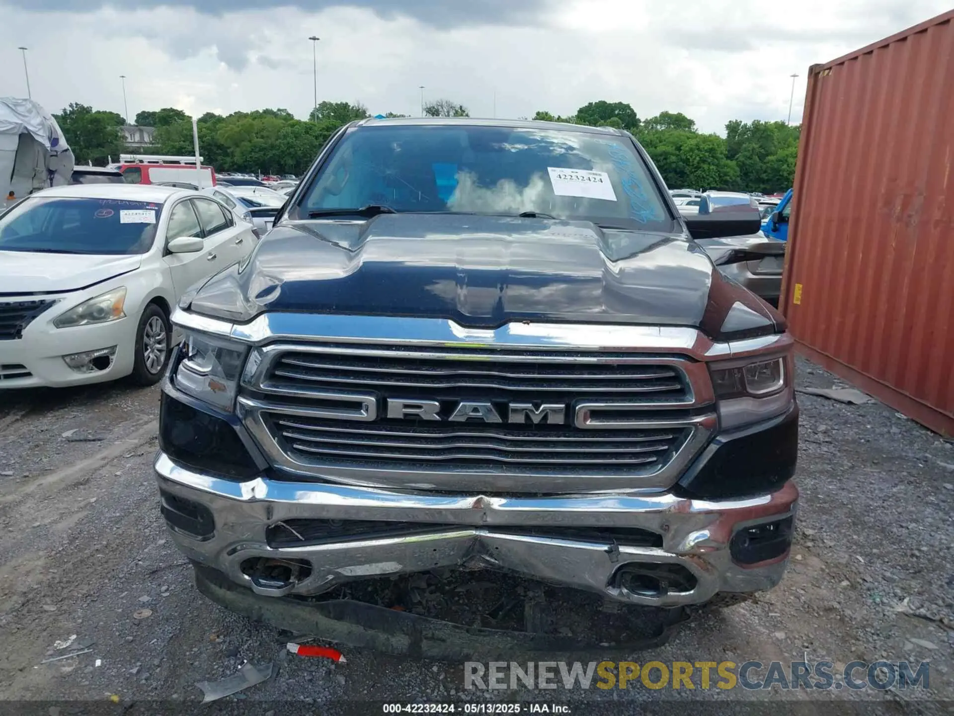 13 Photograph of a damaged car 1C6SRFJT2KN691894 RAM 1500 2019