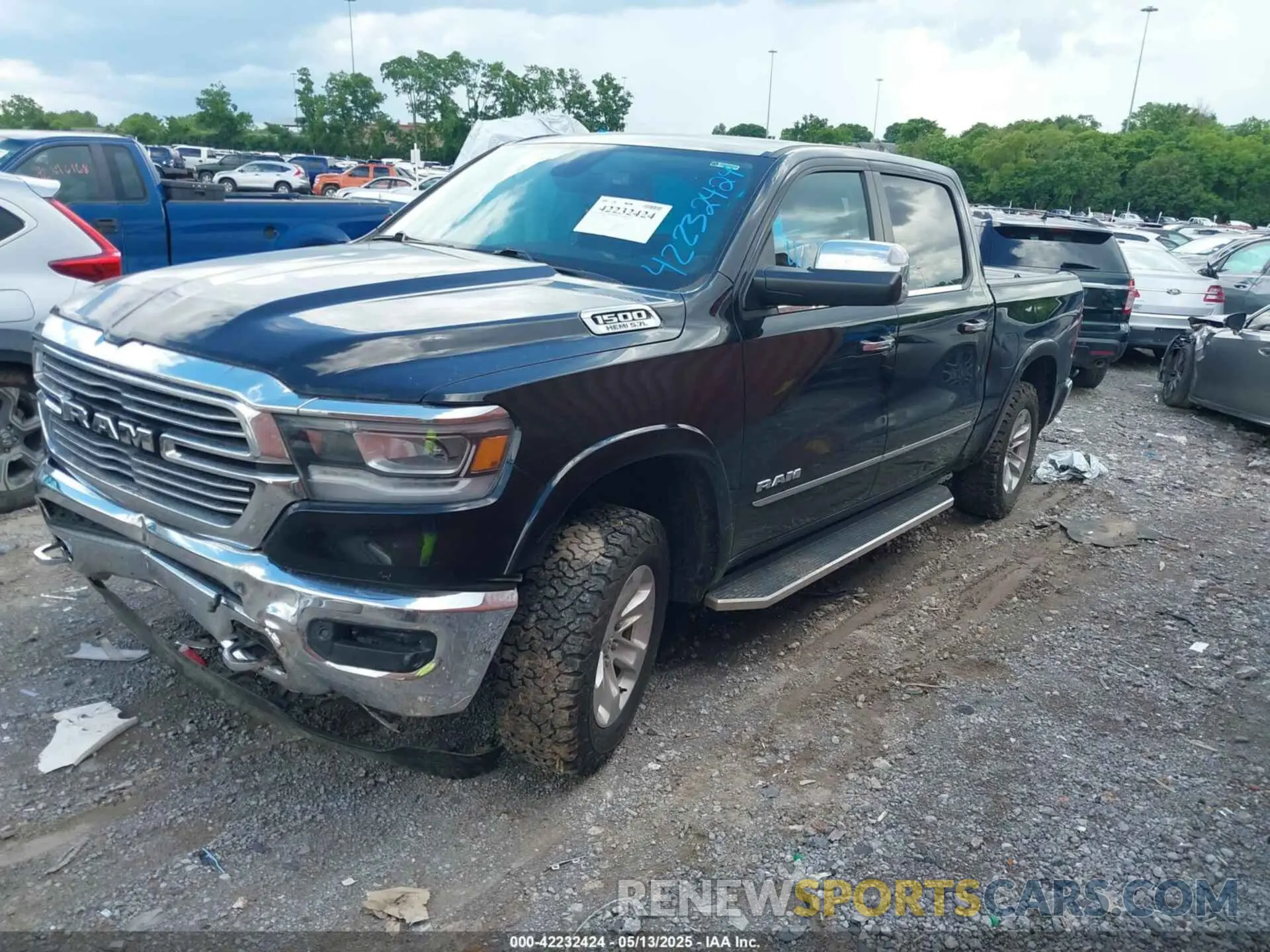 2 Photograph of a damaged car 1C6SRFJT2KN691894 RAM 1500 2019