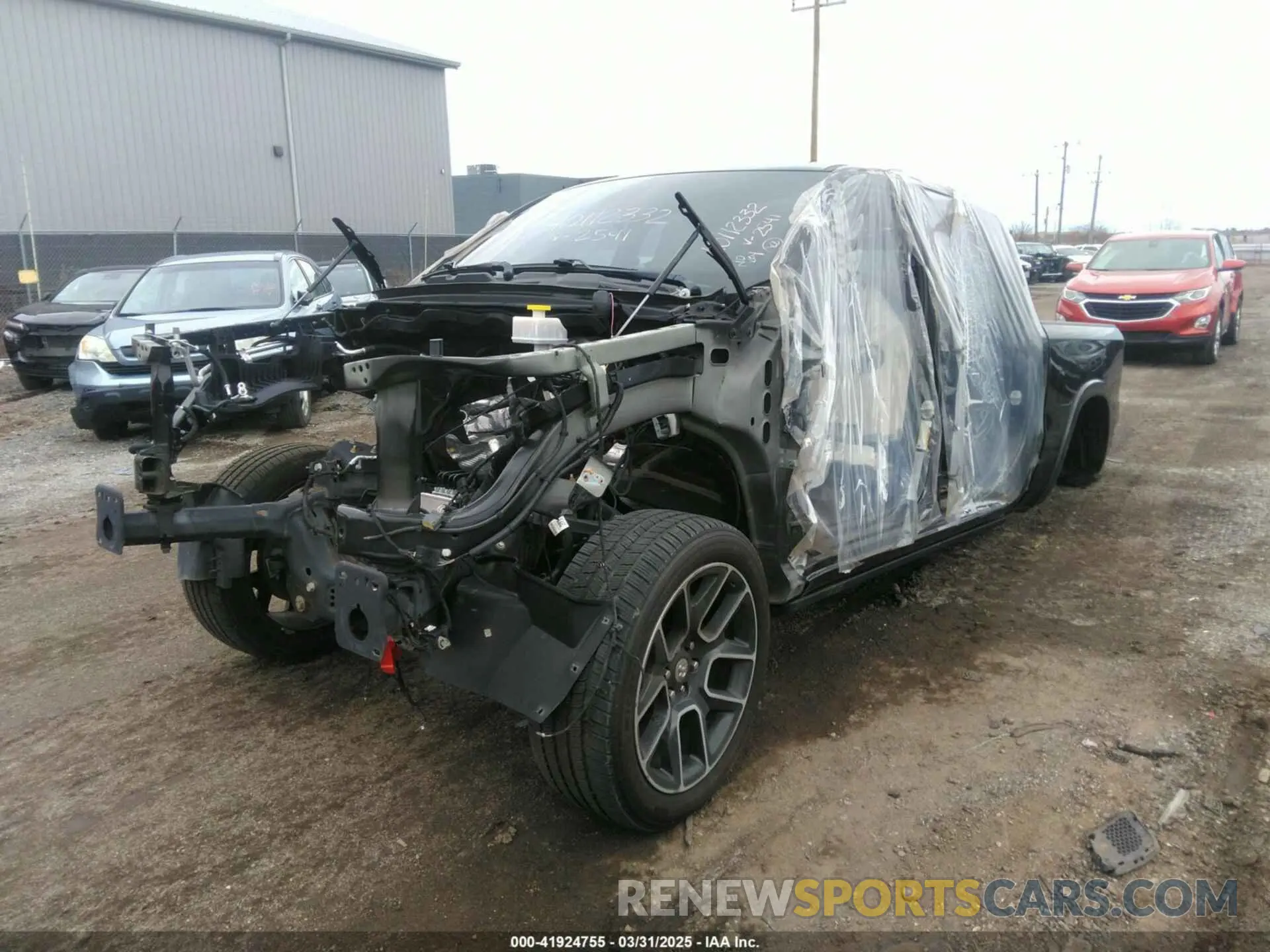 2 Photograph of a damaged car 1C6SRFJT2KN772541 RAM 1500 2019