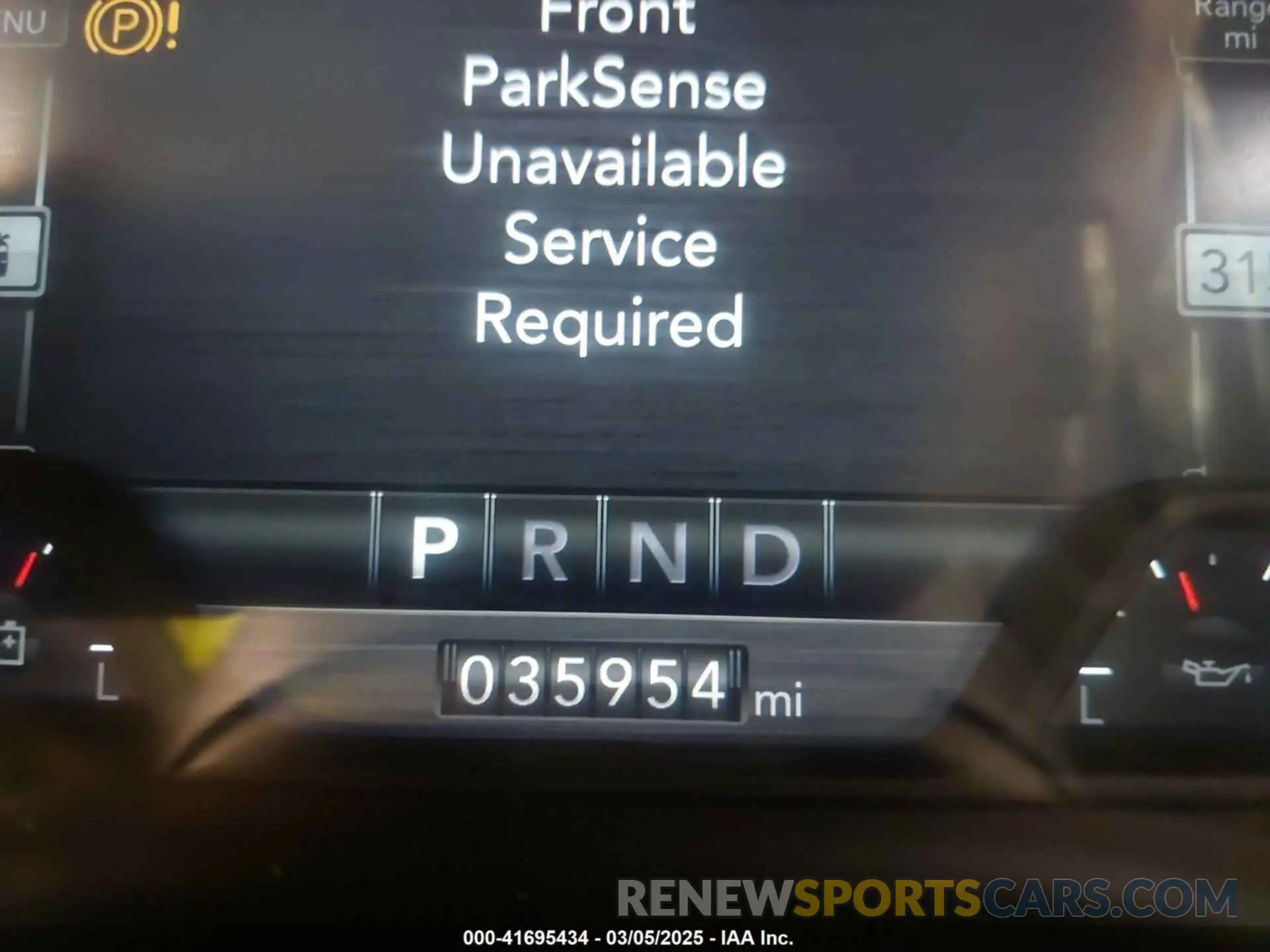 15 Photograph of a damaged car 1C6SRFJT3KN553829 RAM 1500 2019