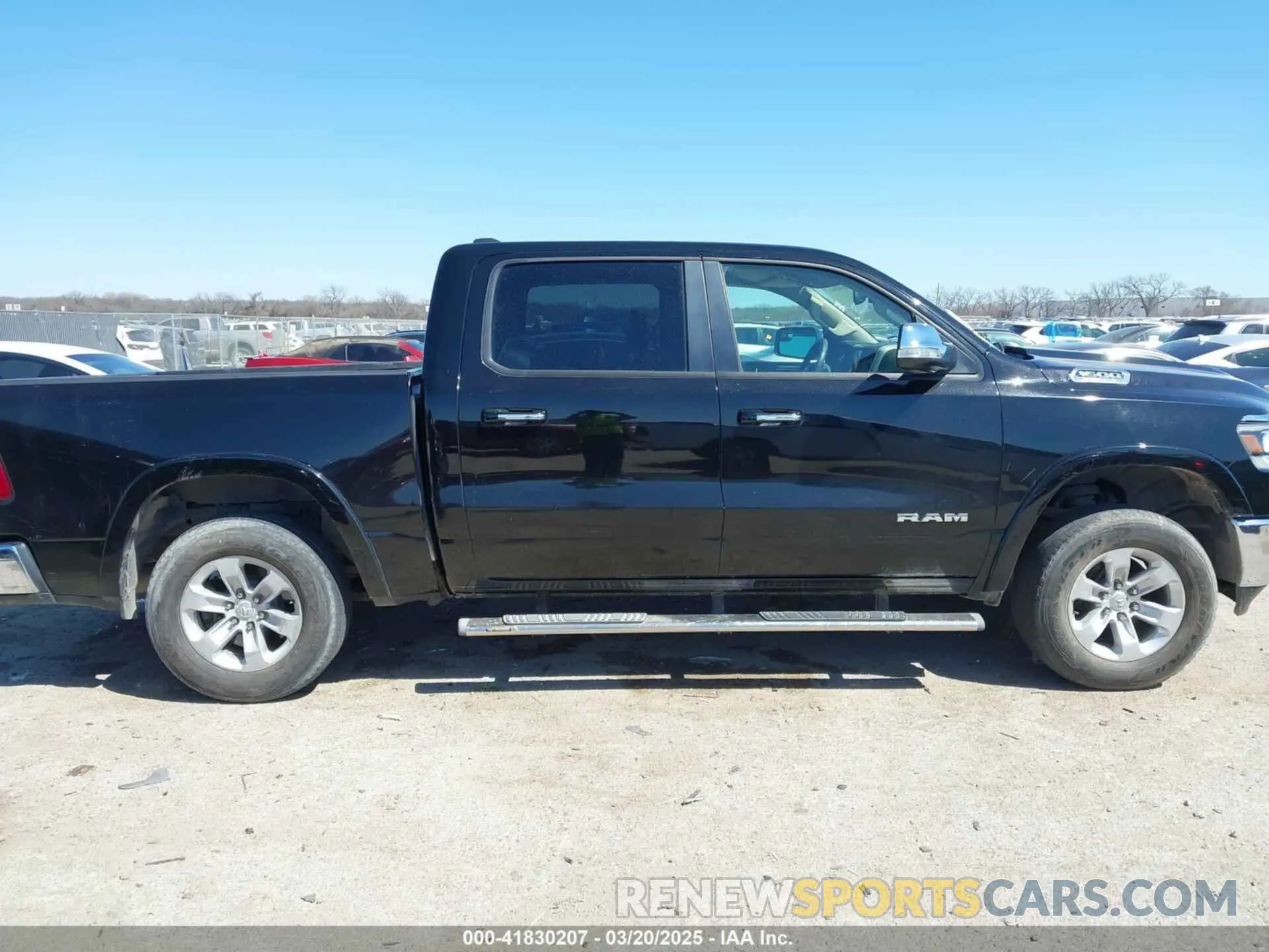 13 Photograph of a damaged car 1C6SRFJT3KN623670 RAM 1500 2019
