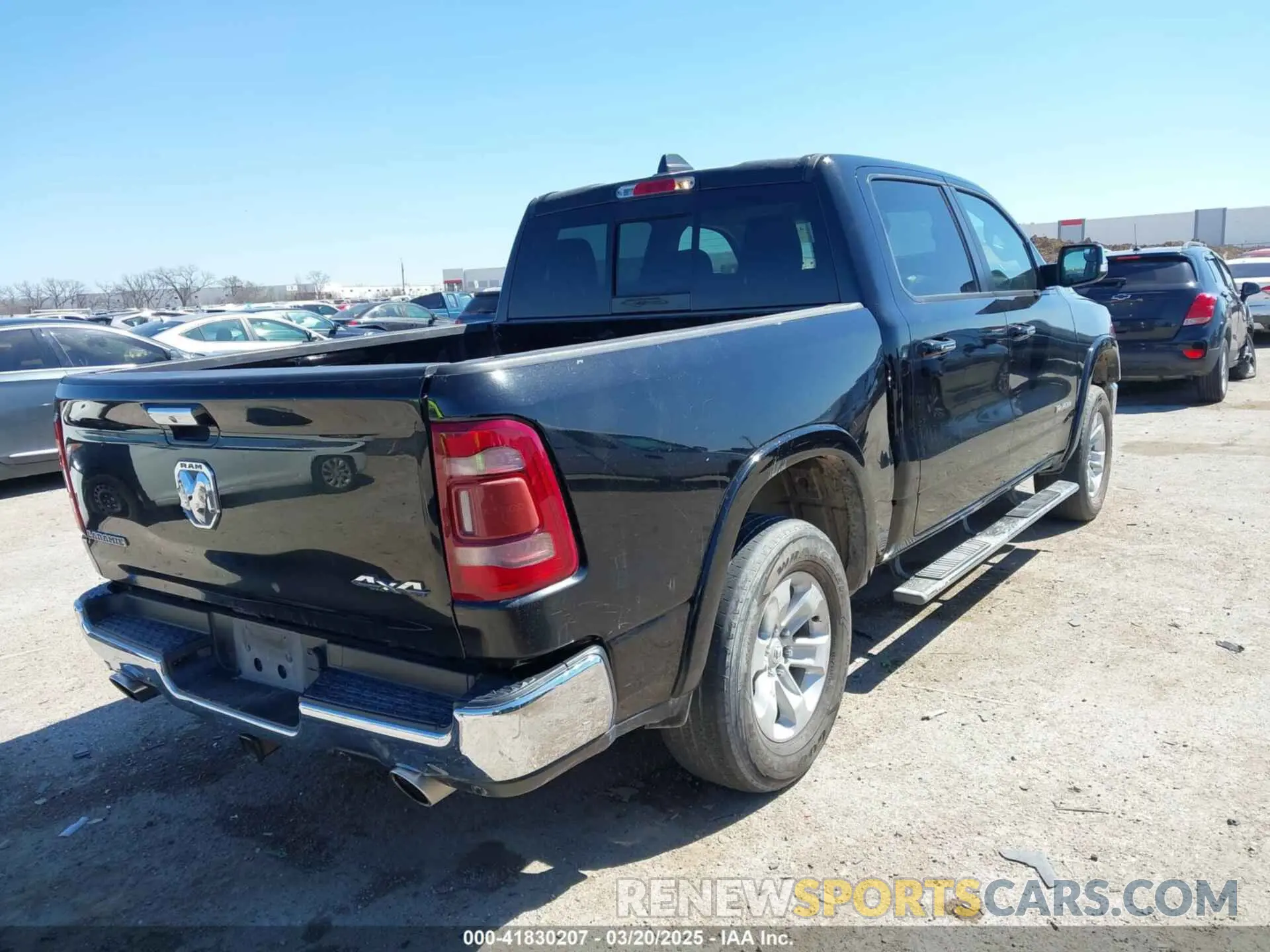 6 Photograph of a damaged car 1C6SRFJT3KN623670 RAM 1500 2019