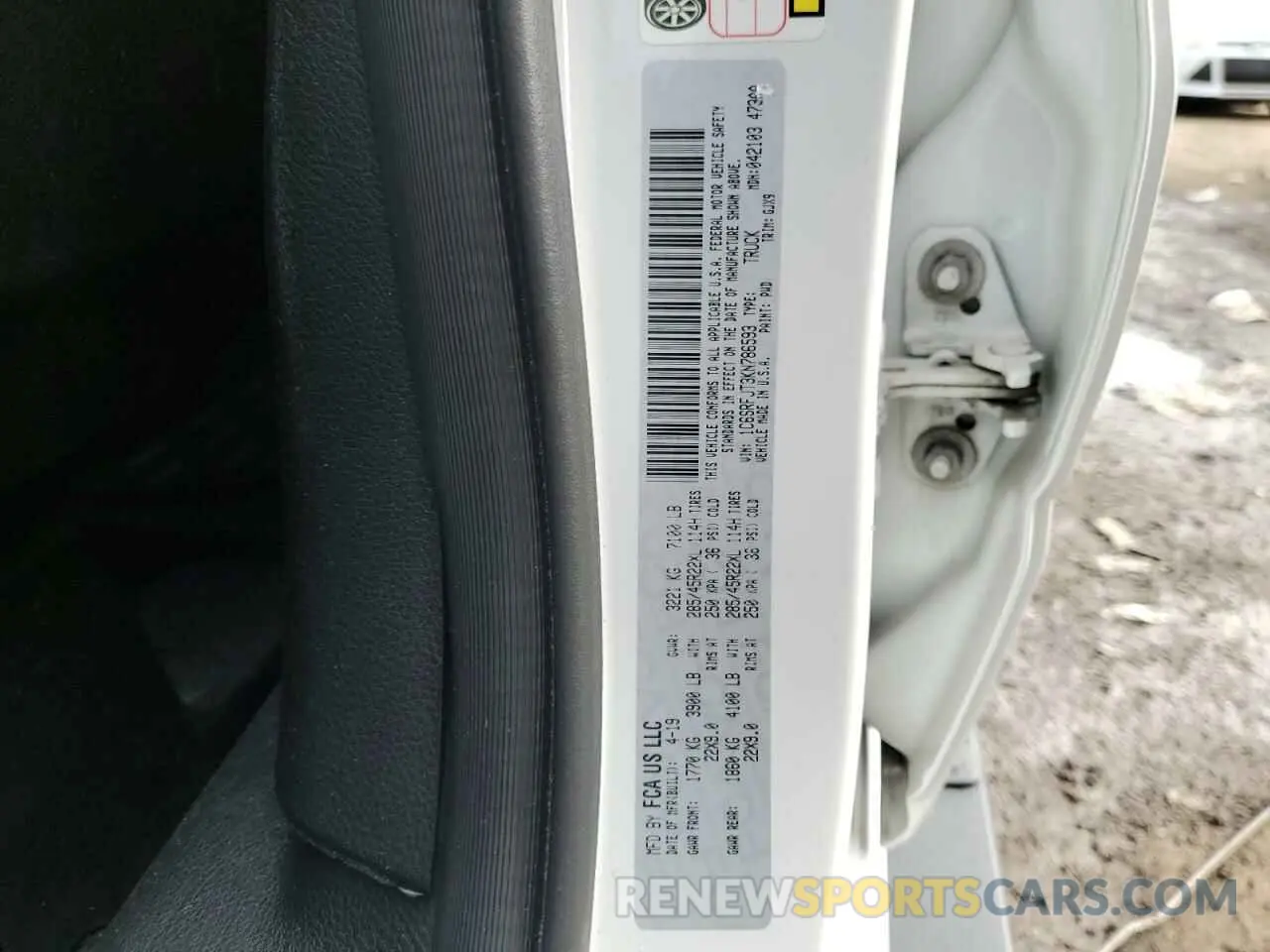12 Photograph of a damaged car 1C6SRFJT3KN786593 RAM 1500 2019