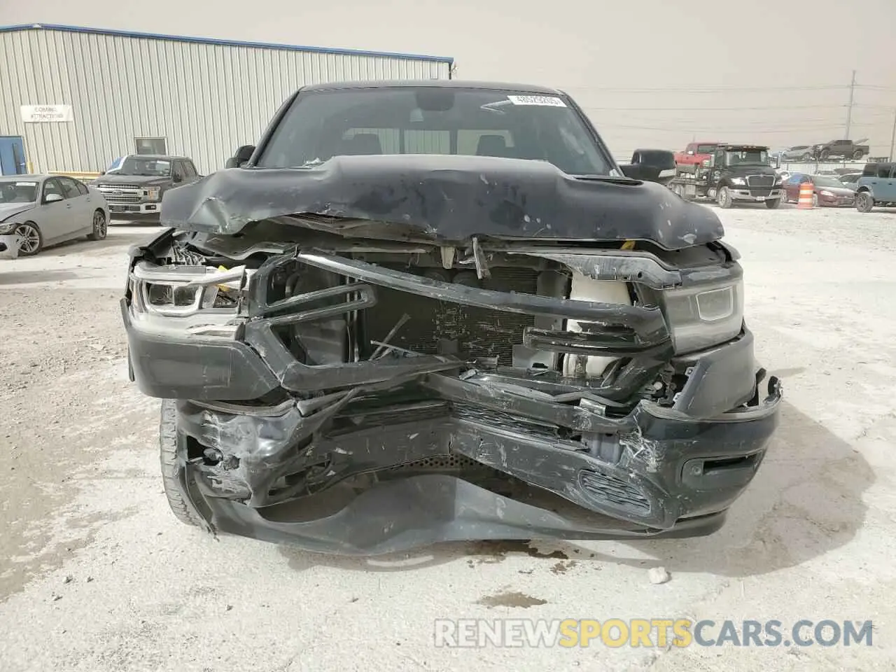 5 Photograph of a damaged car 1C6SRFJT4KN603136 RAM 1500 2019