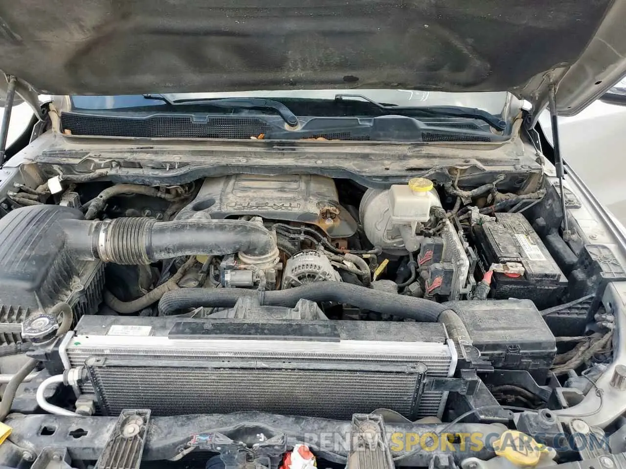 11 Photograph of a damaged car 1C6SRFJT5KN515938 RAM 1500 2019