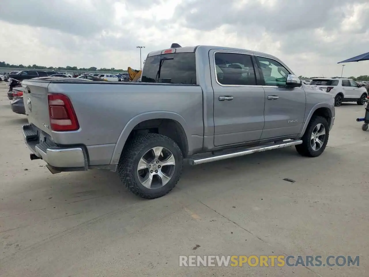 3 Photograph of a damaged car 1C6SRFJT5KN515938 RAM 1500 2019