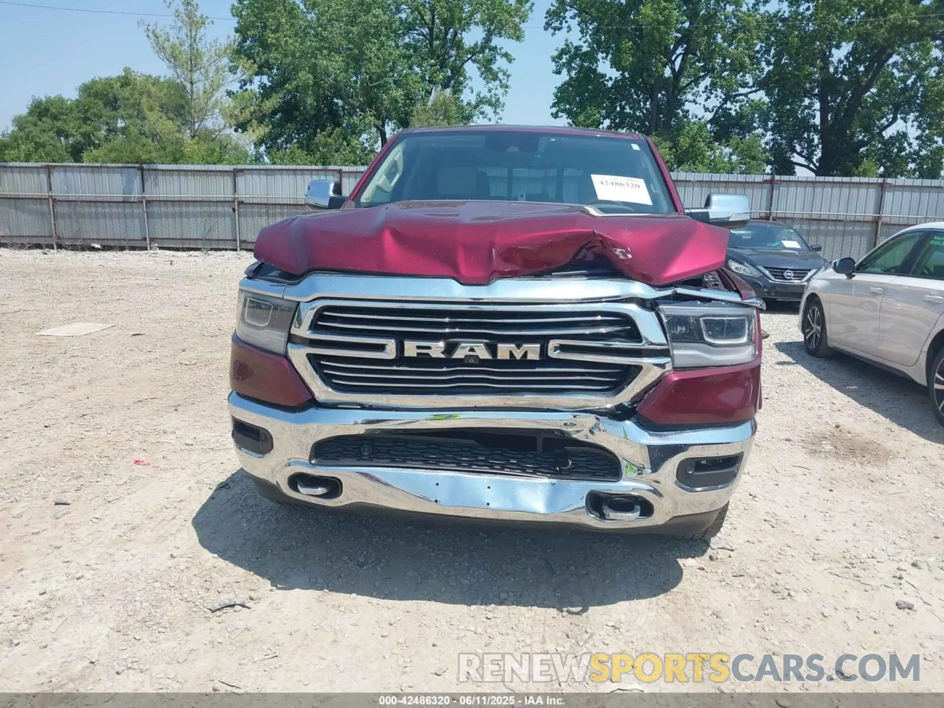 12 Photograph of a damaged car 1C6SRFJT5KN622696 RAM 1500 2019